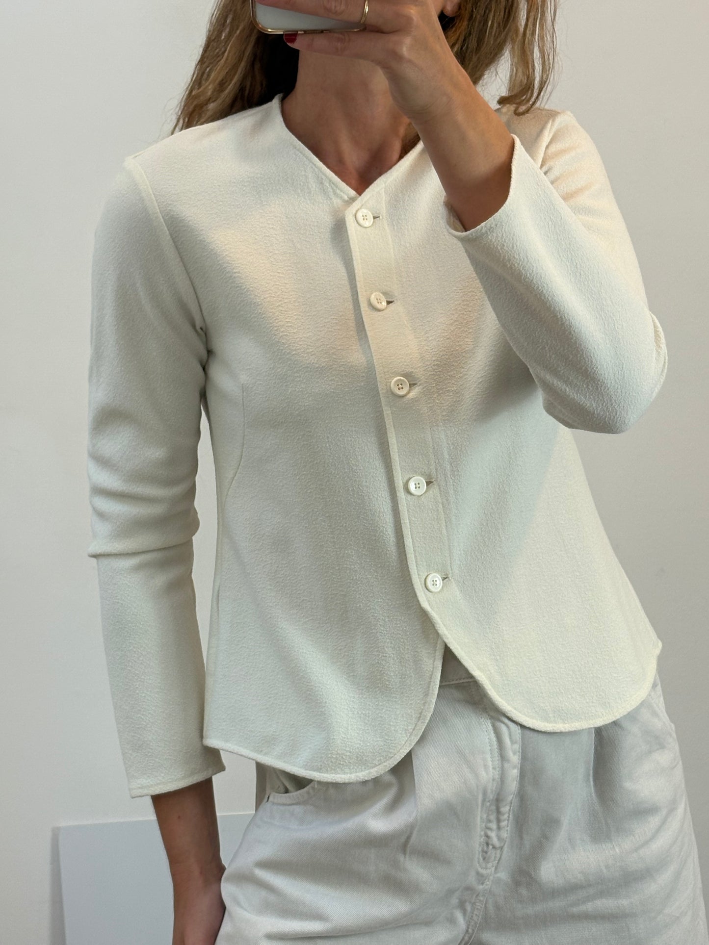 MASSIMO DUTTI. Chaqueta fluida color crudo