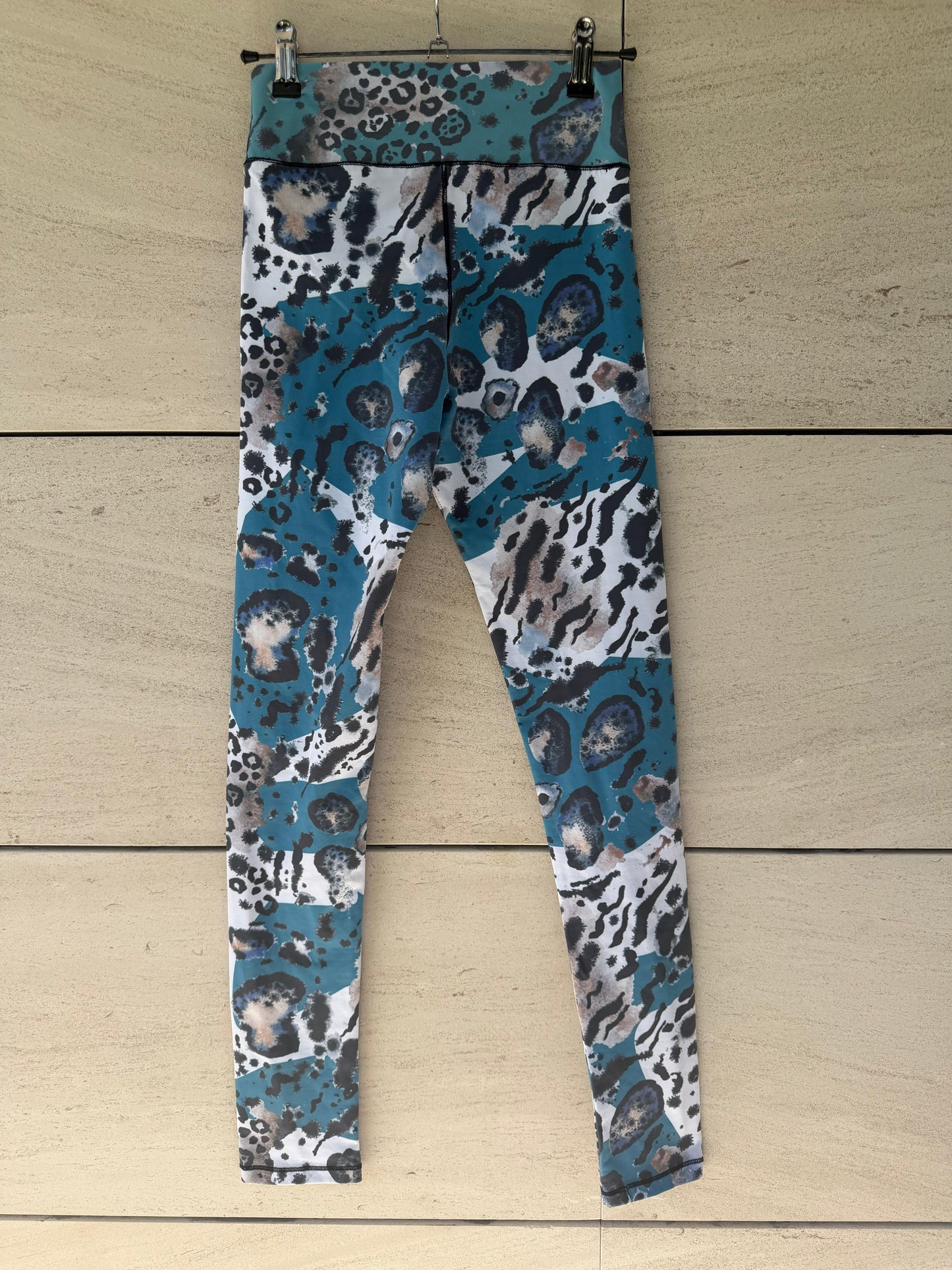 OTRAS. Legging largo estampado. T S/M