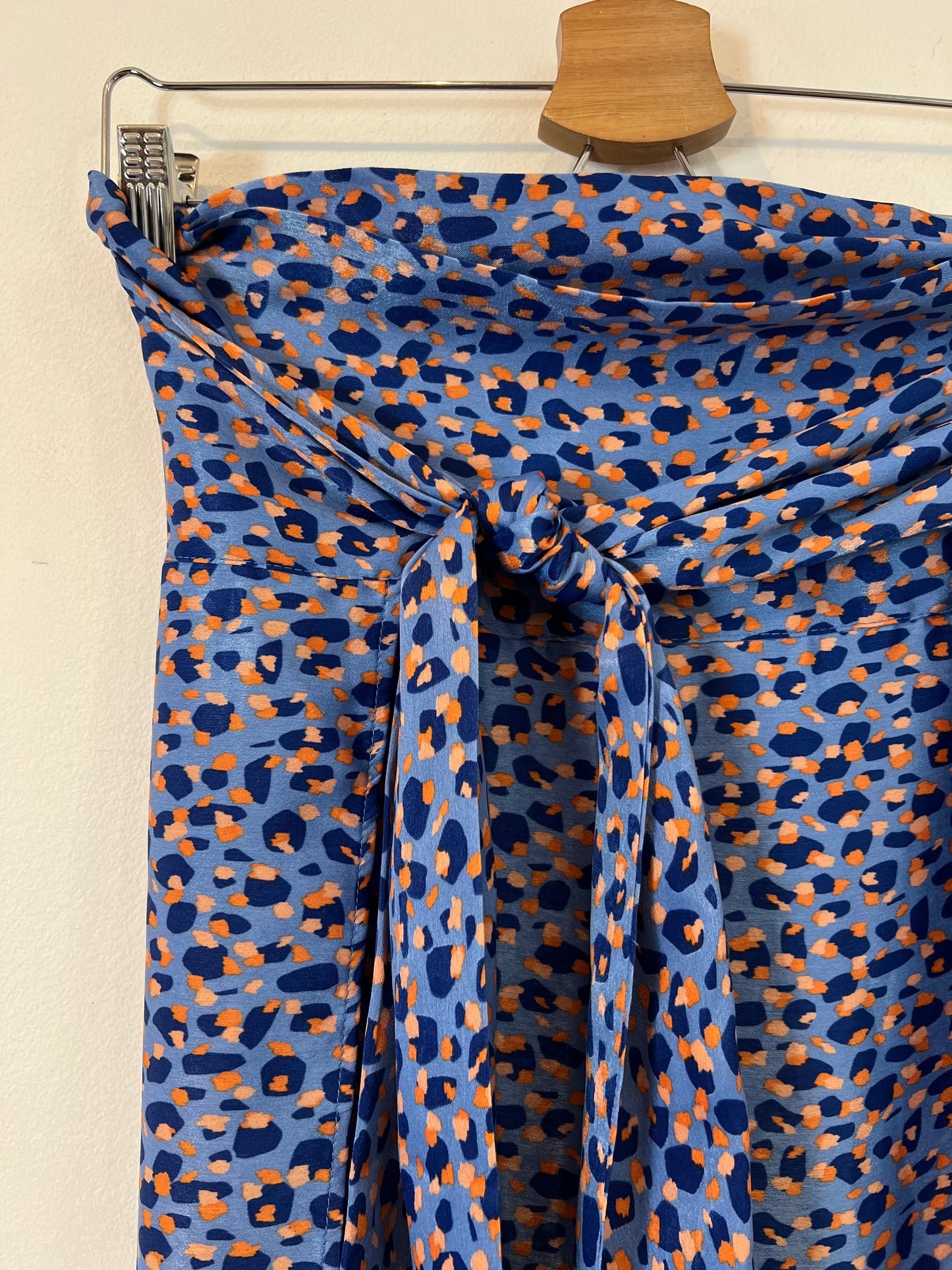 BIMANI. Animal print skirt/sarong Ts