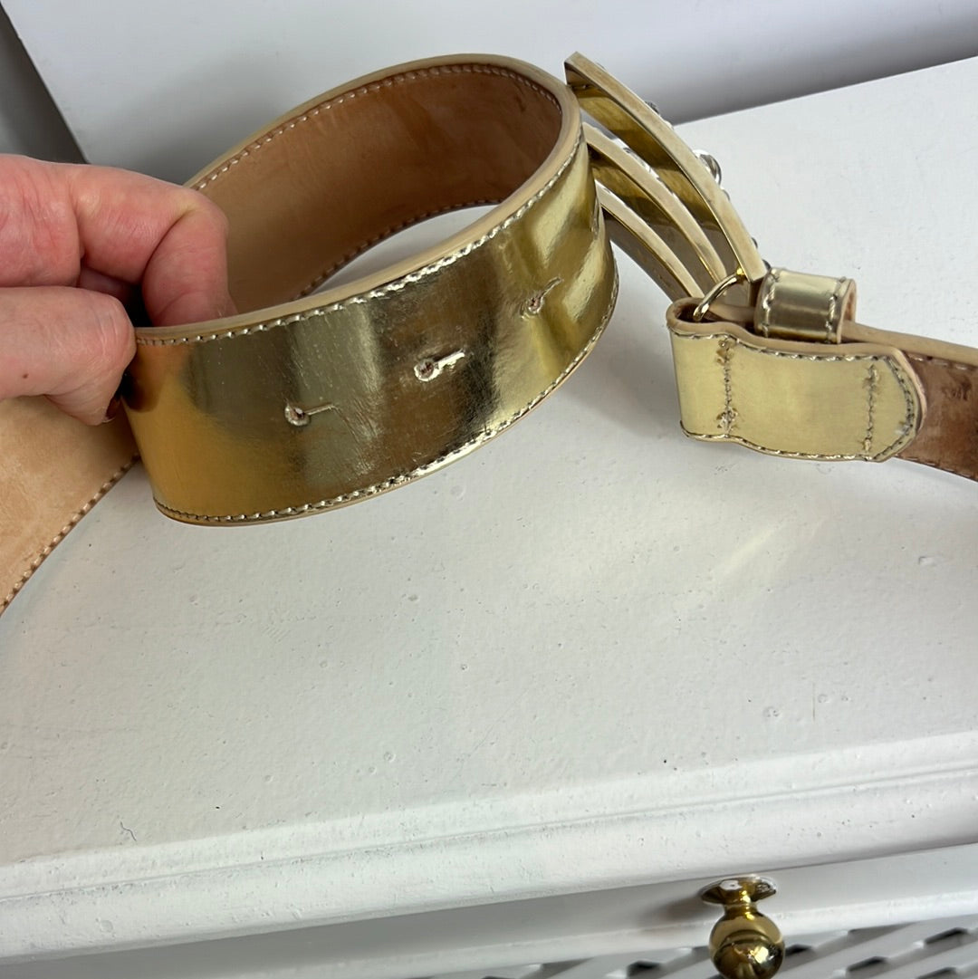 ETRO. Gold belt with rhinestone buckle. 90 cm.