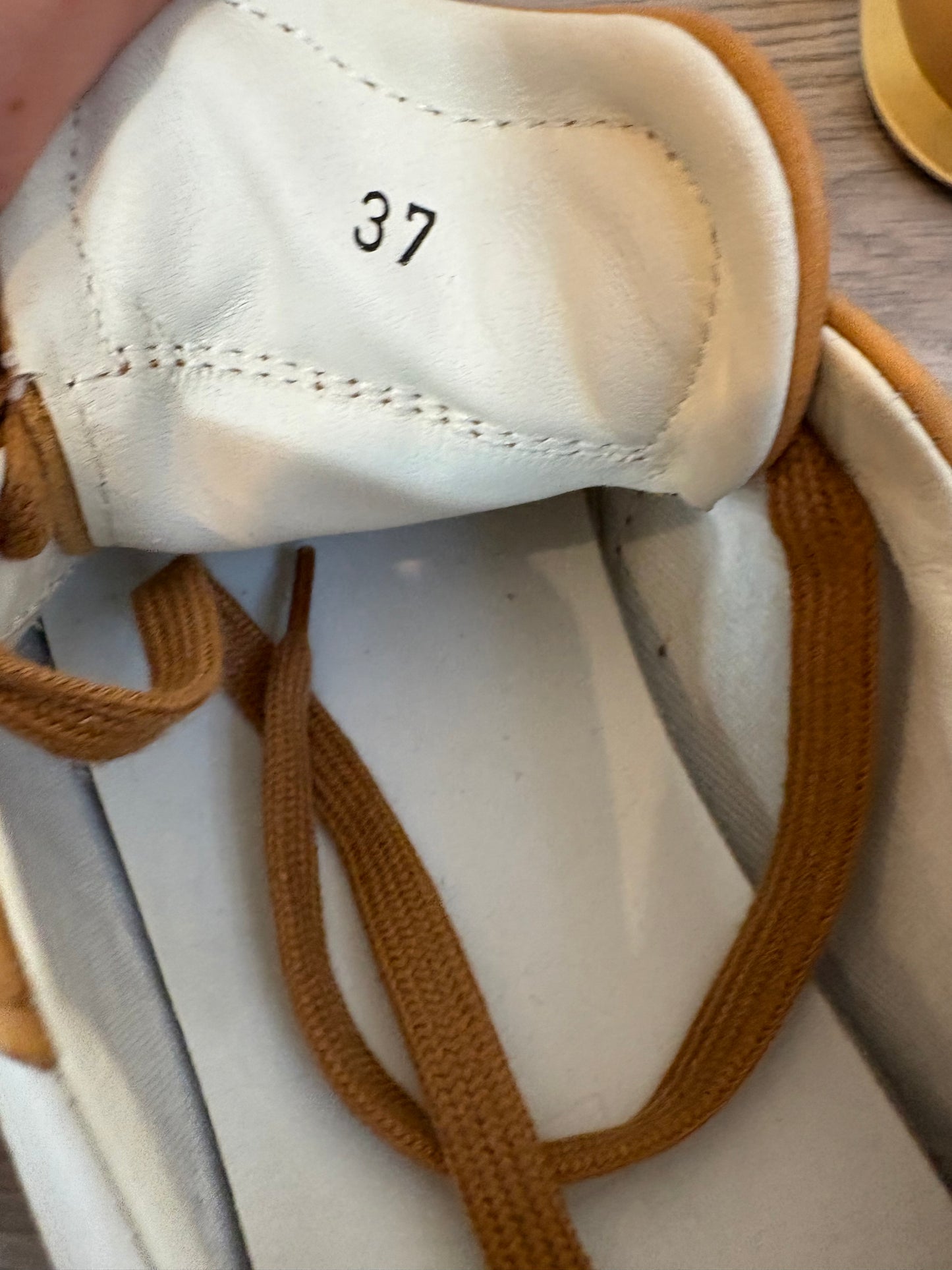 HOGAN. Zapatillas bicolor en piel