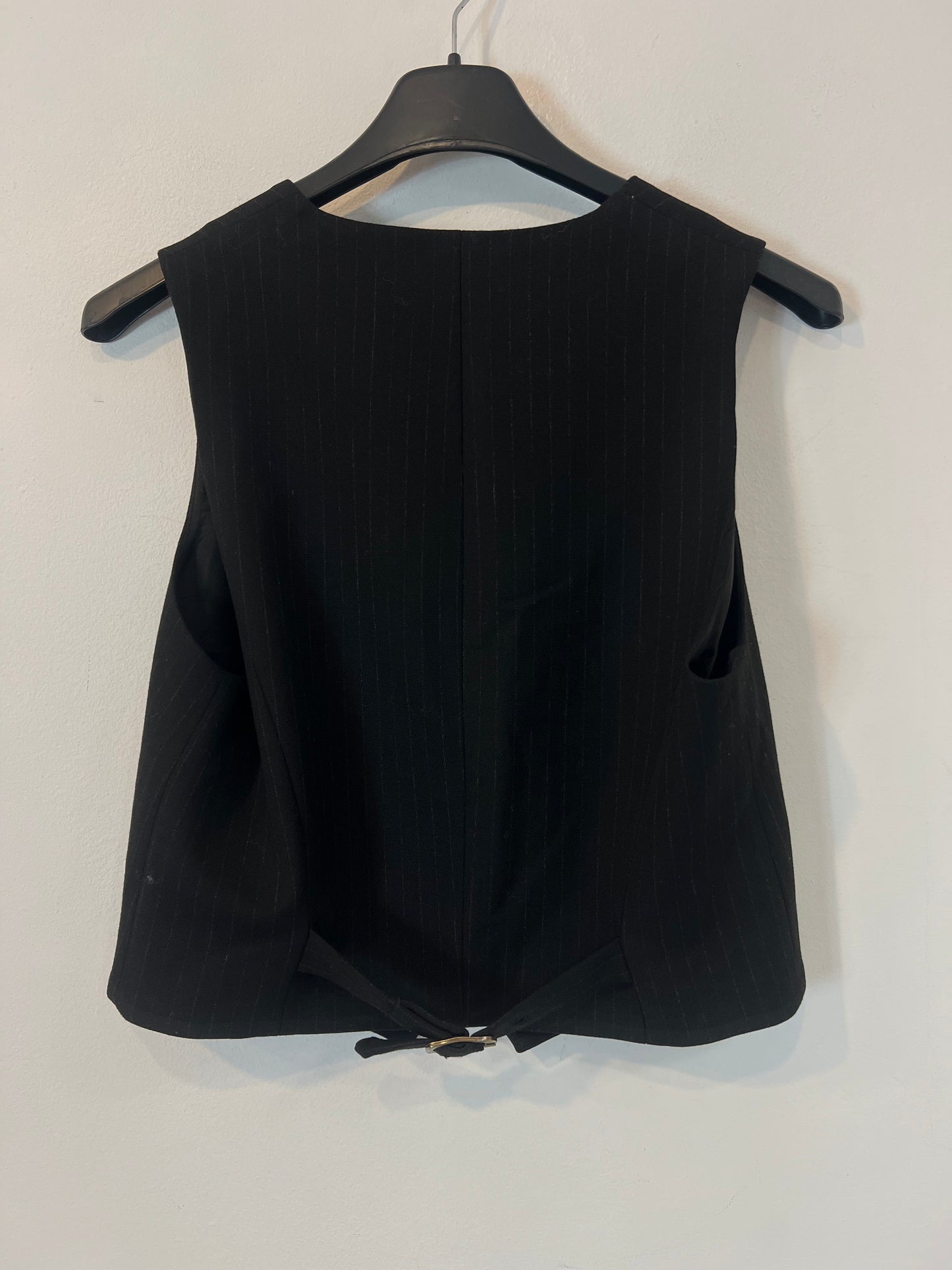 AMEÉ. Sleeveless fringed sweater S.(s)