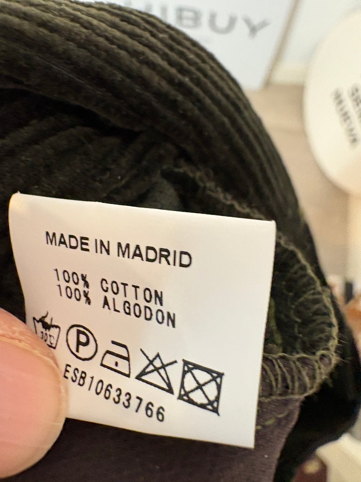 IPA BRAND. Pantalón pana pata ancha