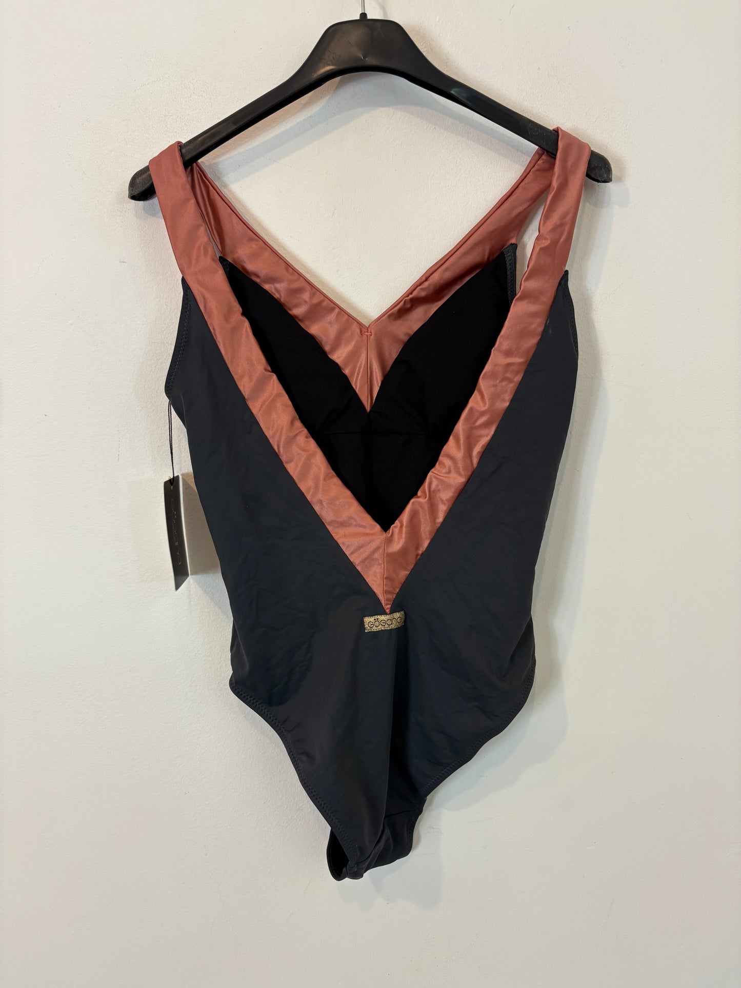 GOGANA. Two-tone swimsuit. TS