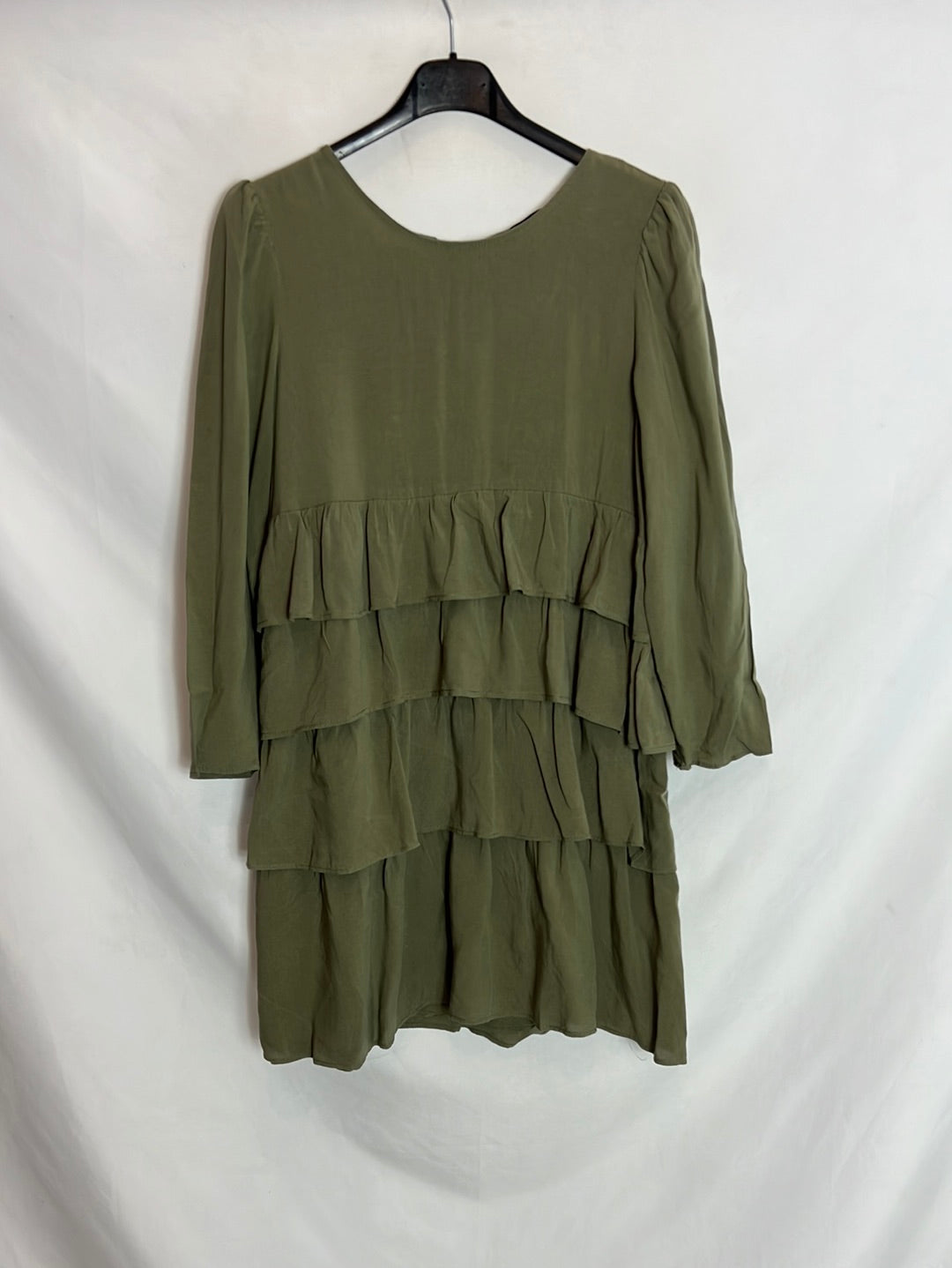 ZARA. Short green dress with ruffles. TM – Hibuy market