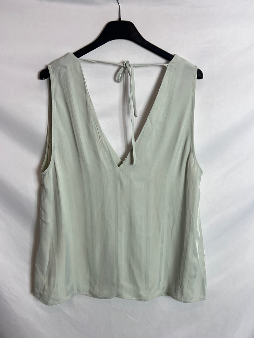 H&M. Top verde claro rayas. T M