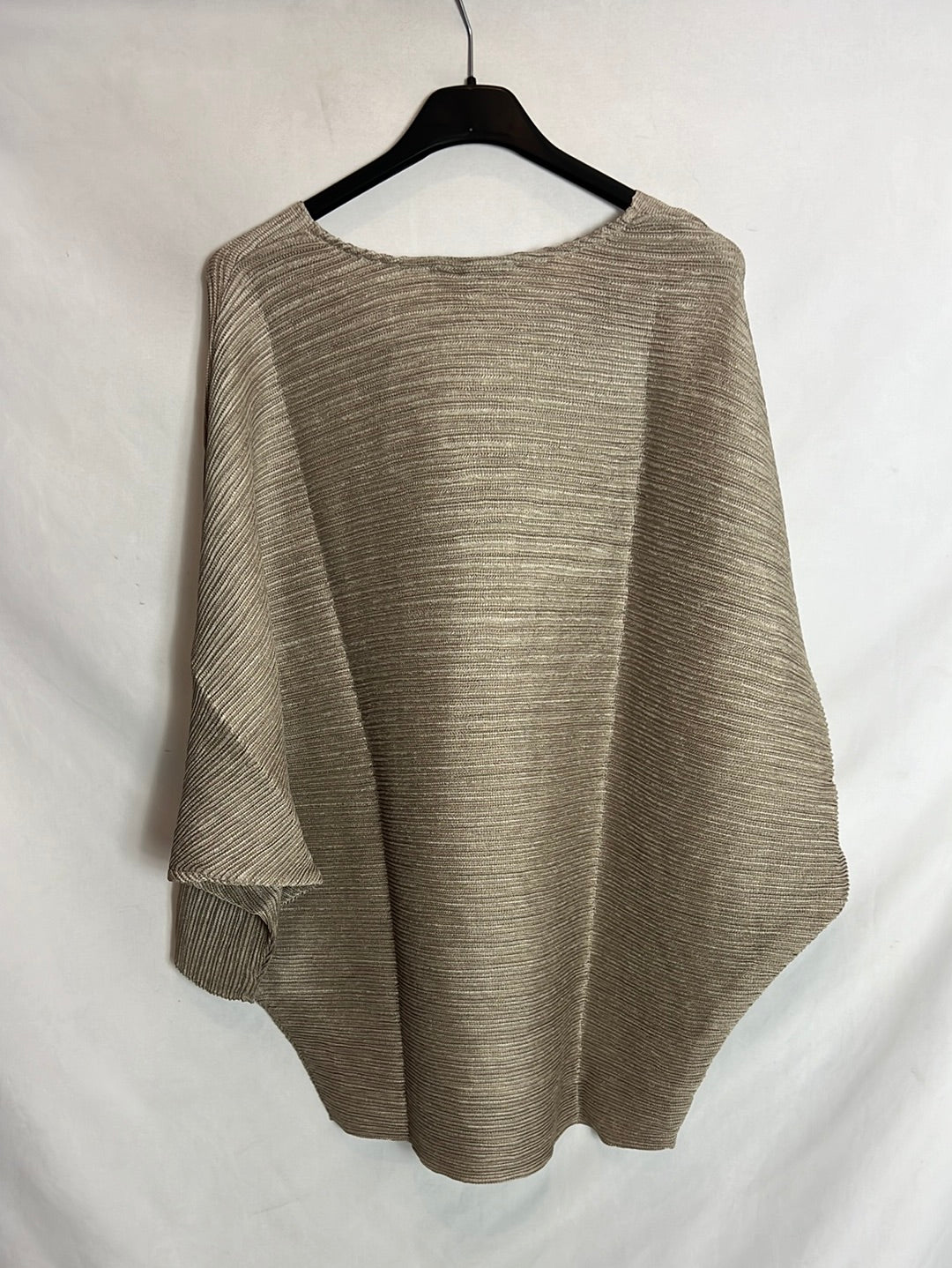 ADOLFO DOMÍNGUEZ . Top textura beige elástico. T M