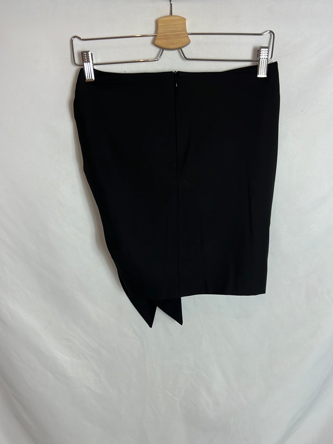 ZARA. Falda negra fruncida T.s