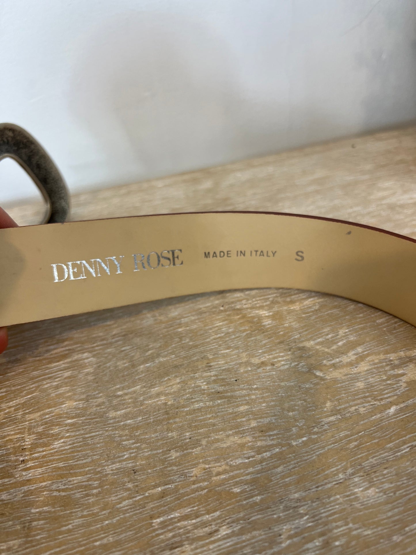 DENNY ROSE. Cinturón piel marrón piedras turquesa. T S