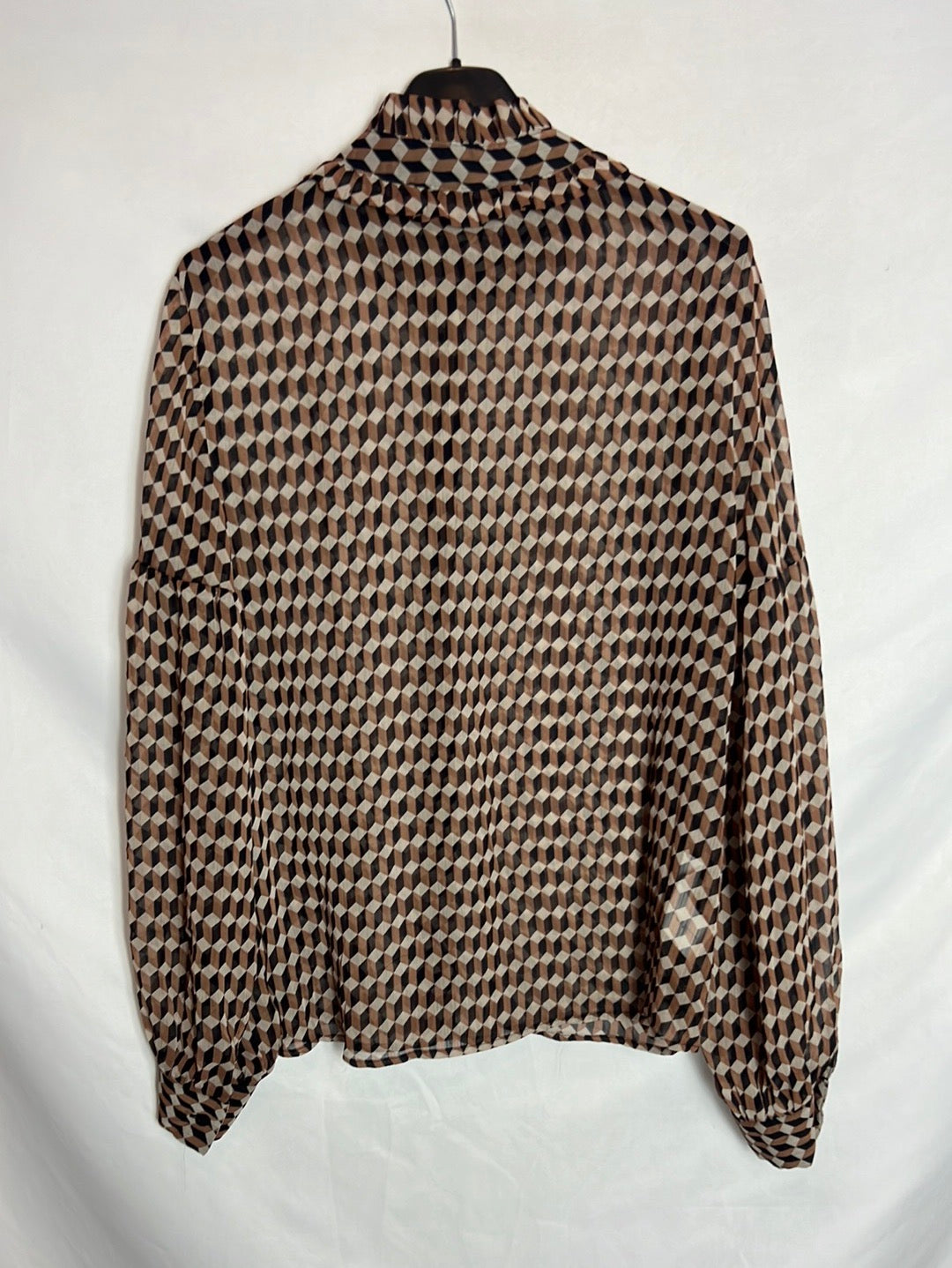 MANGO. Blusa estampado geométricas T.m