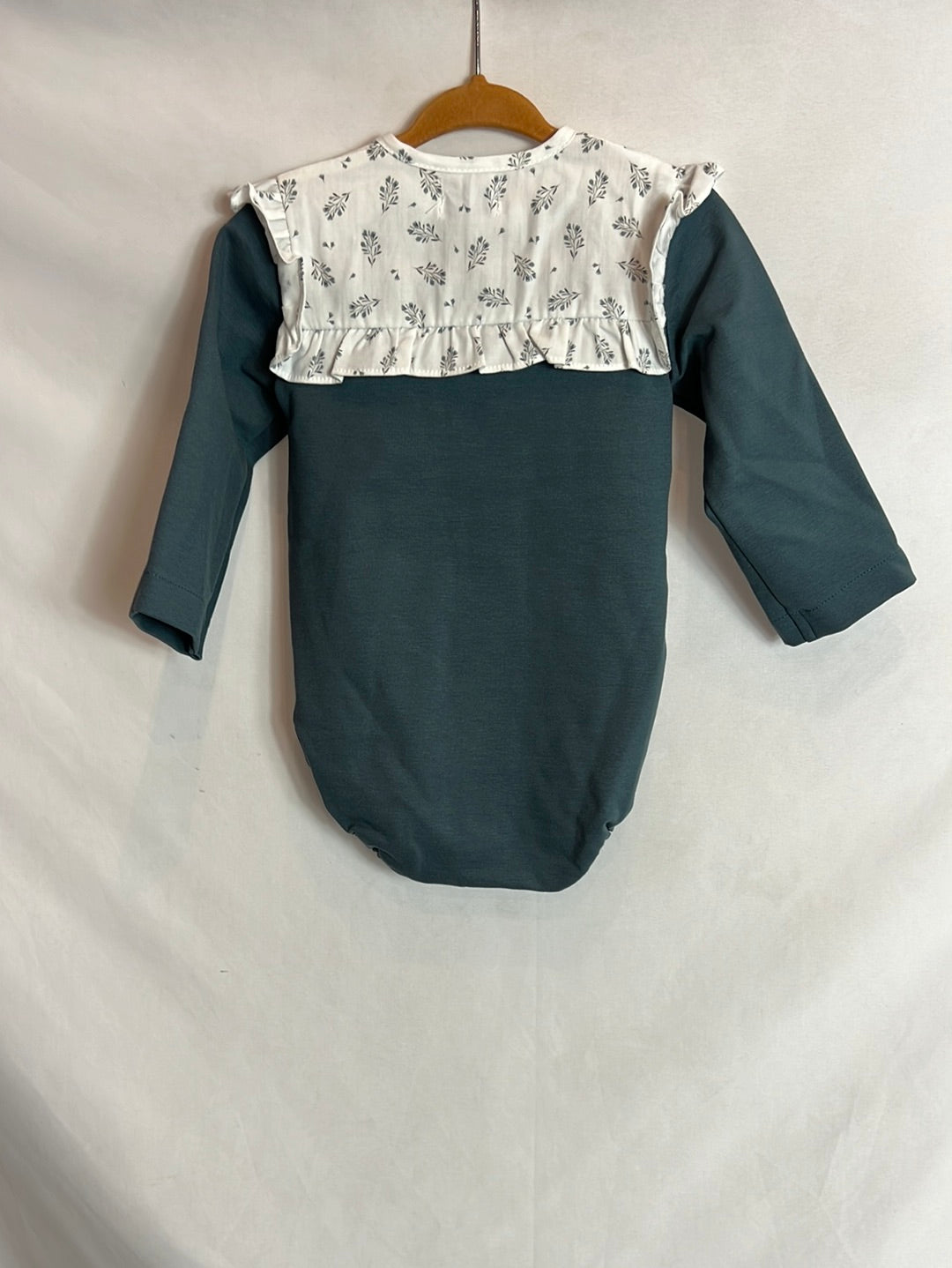 ANCAR. Ranita punto roma cuello flores