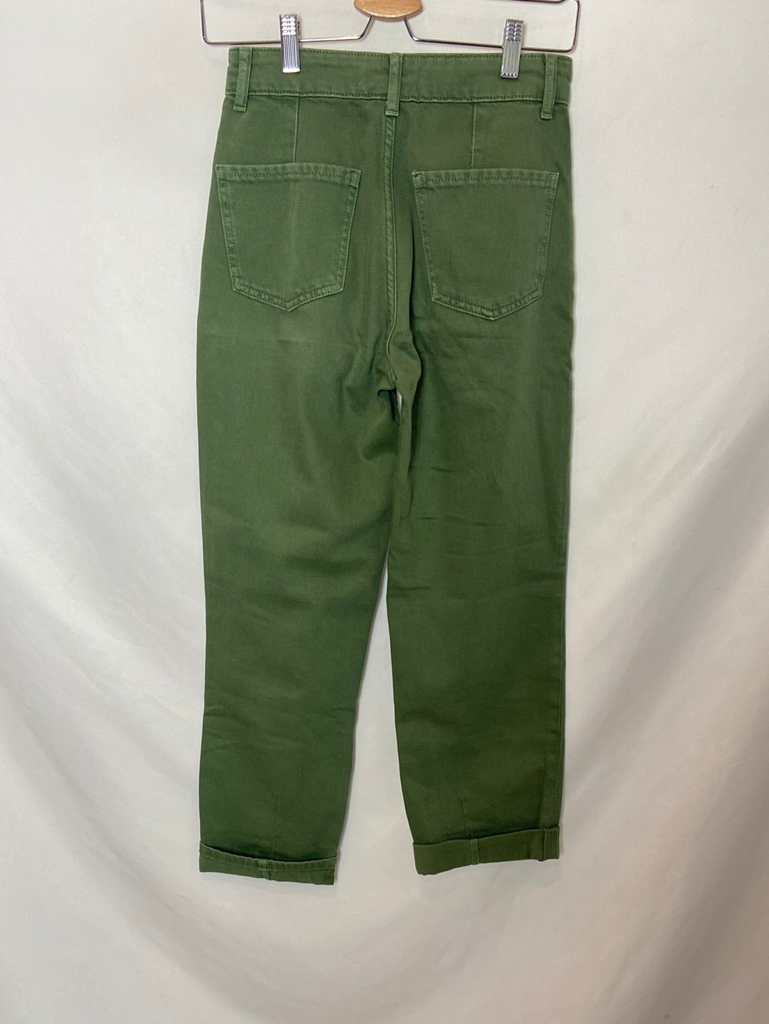 MANGO. Pantalón vaquero verde recto T.32
