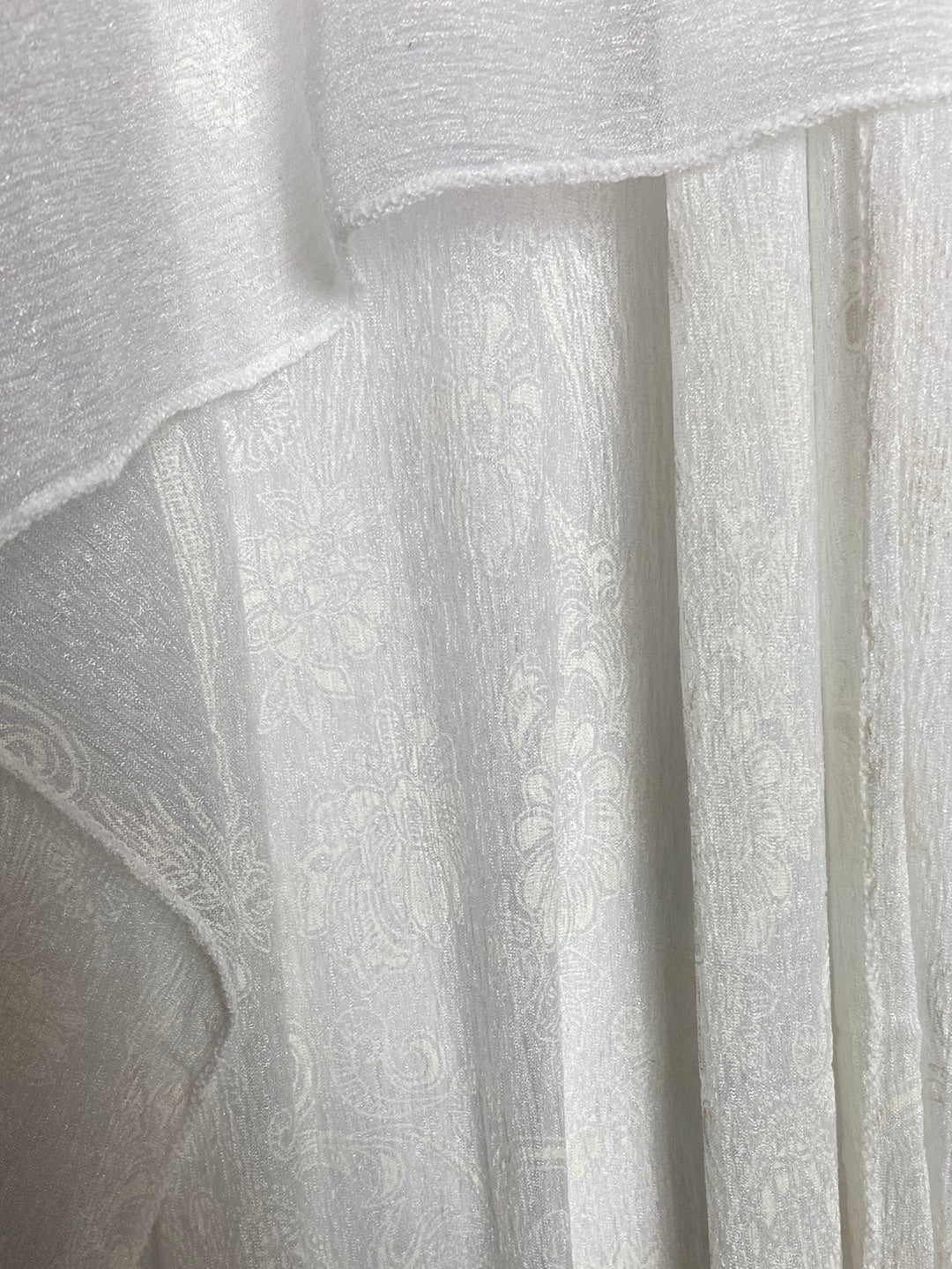 OTHERS. White semi-transparent printed scarf. YOUR