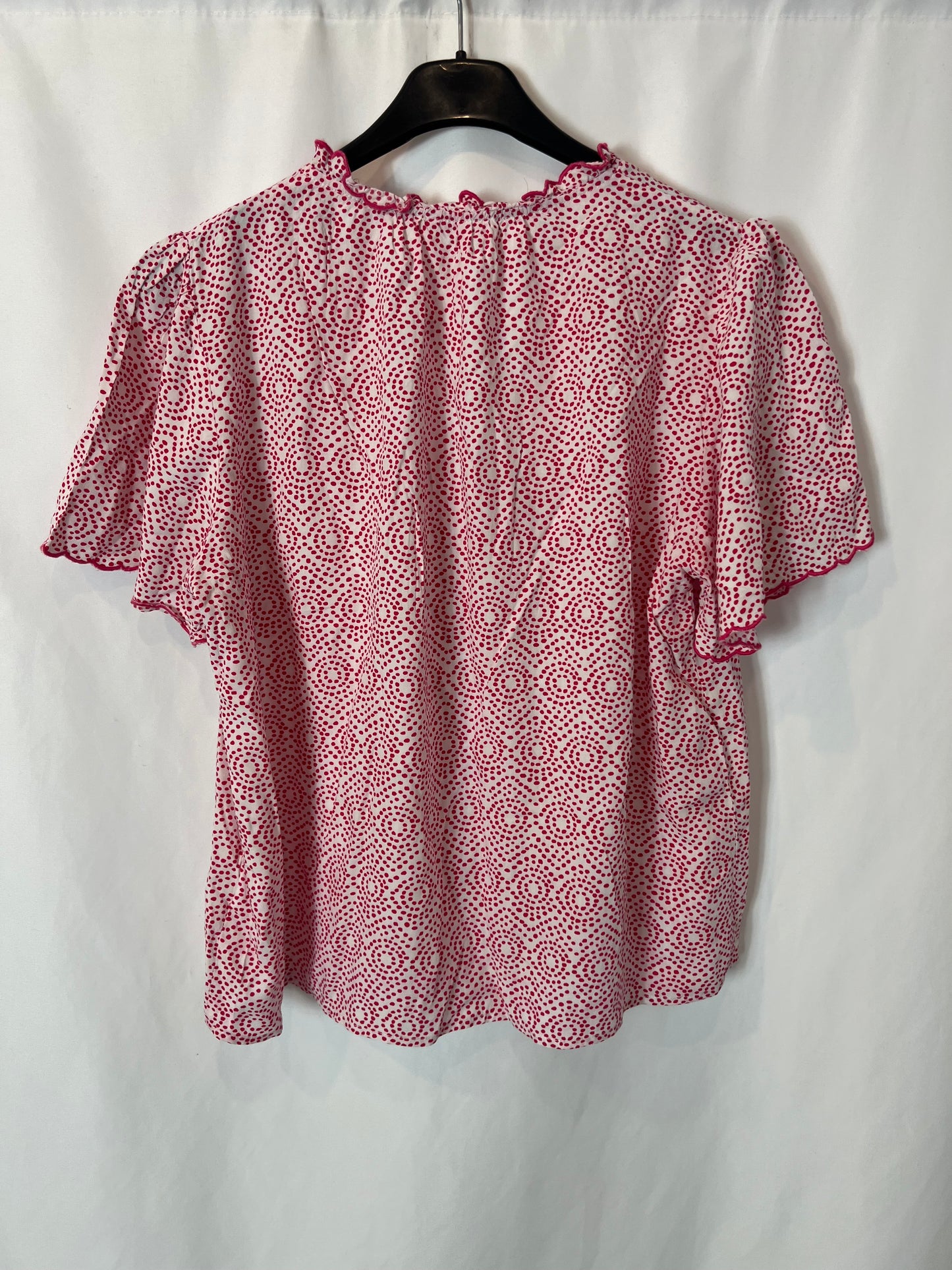 POLIN ET MOI. White blouse with rose print. TS