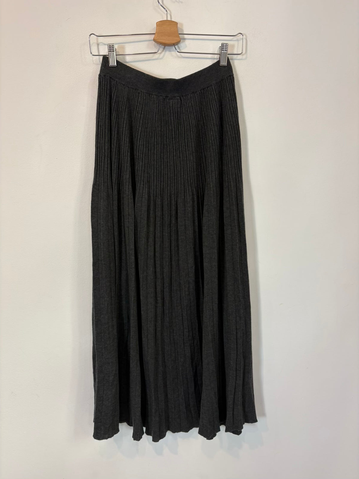 MASSIMO DUTTI. Falda larga plisada lana