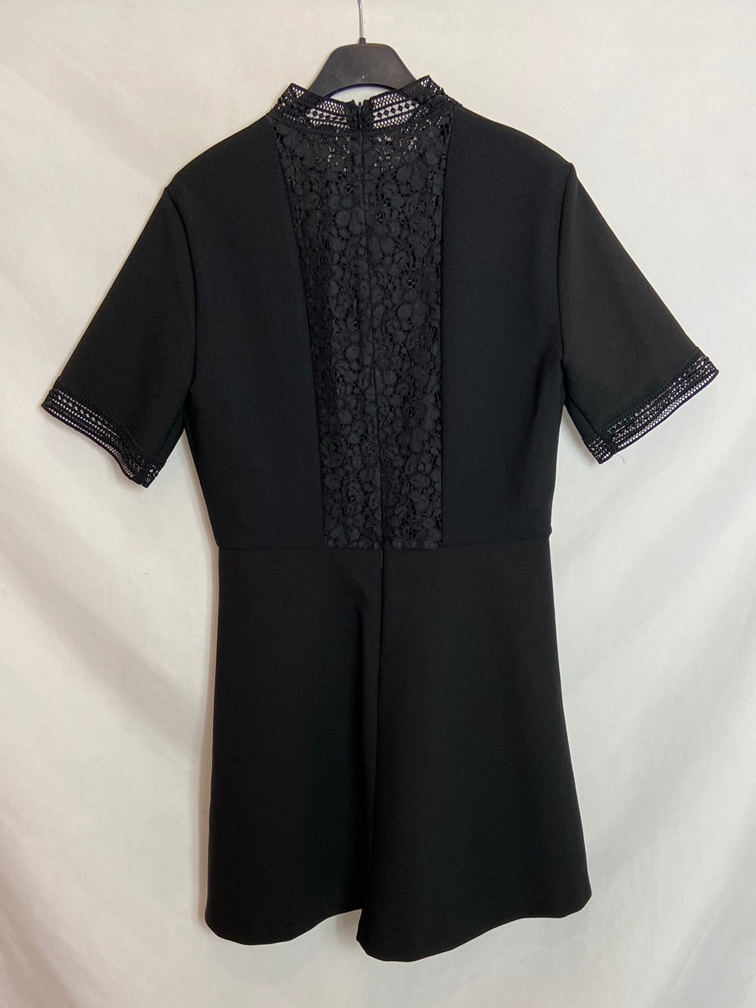 ZARA. Black dress with lace detail TM