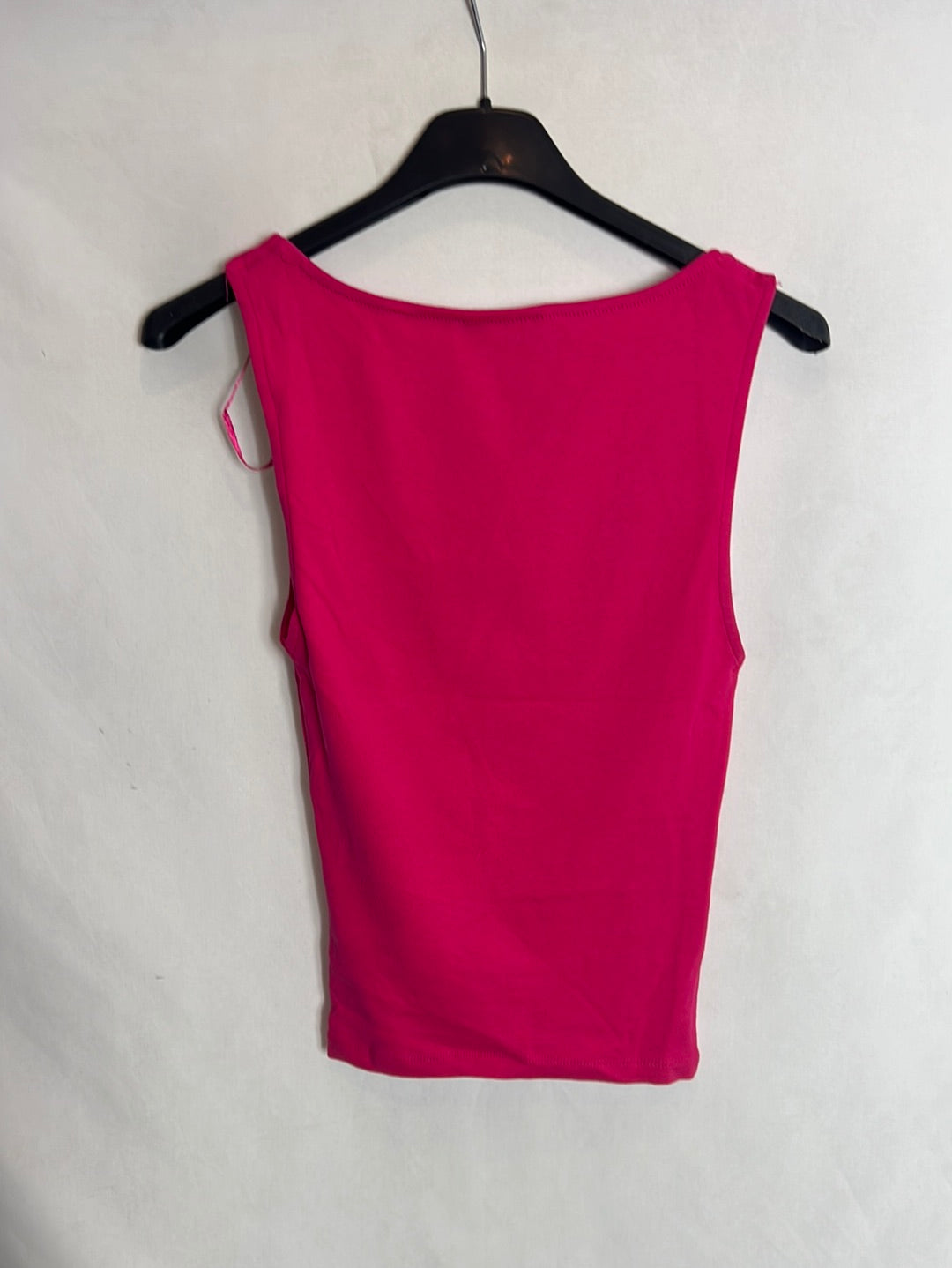 ZARA. Top rosa fucsia escote asimetrico . T S