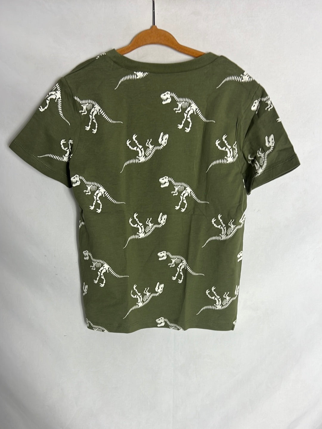 H&M. Green Dinosaur T-Shirt. Size 4-6 years