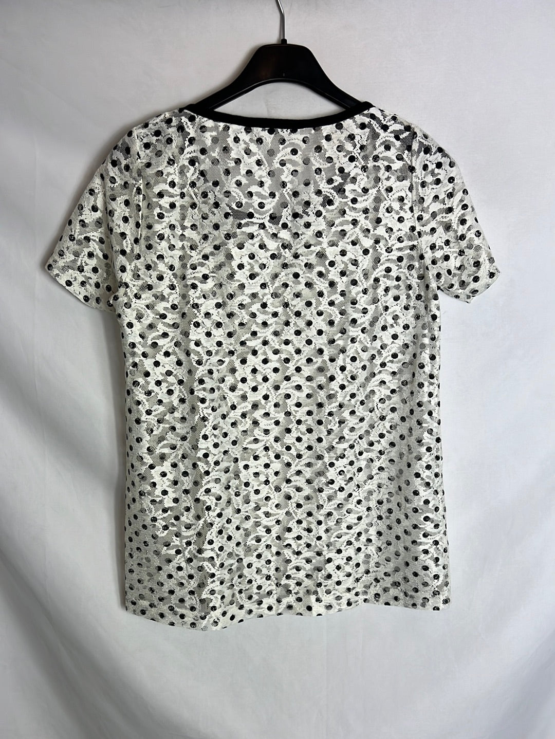 LEFTIES. Printed mesh top. TS