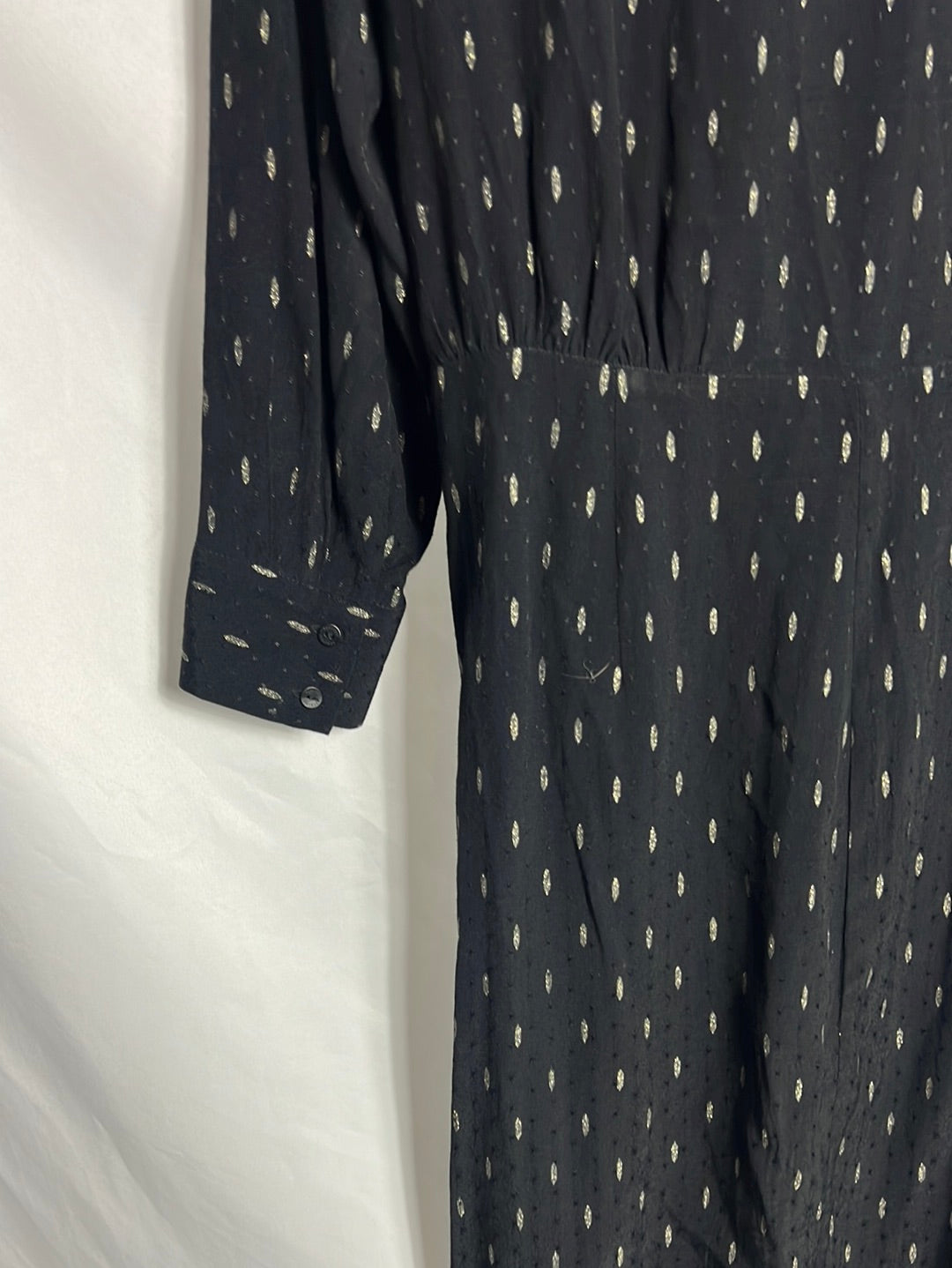 SCALPERS. Vestido midi negro hilos brillo. T S