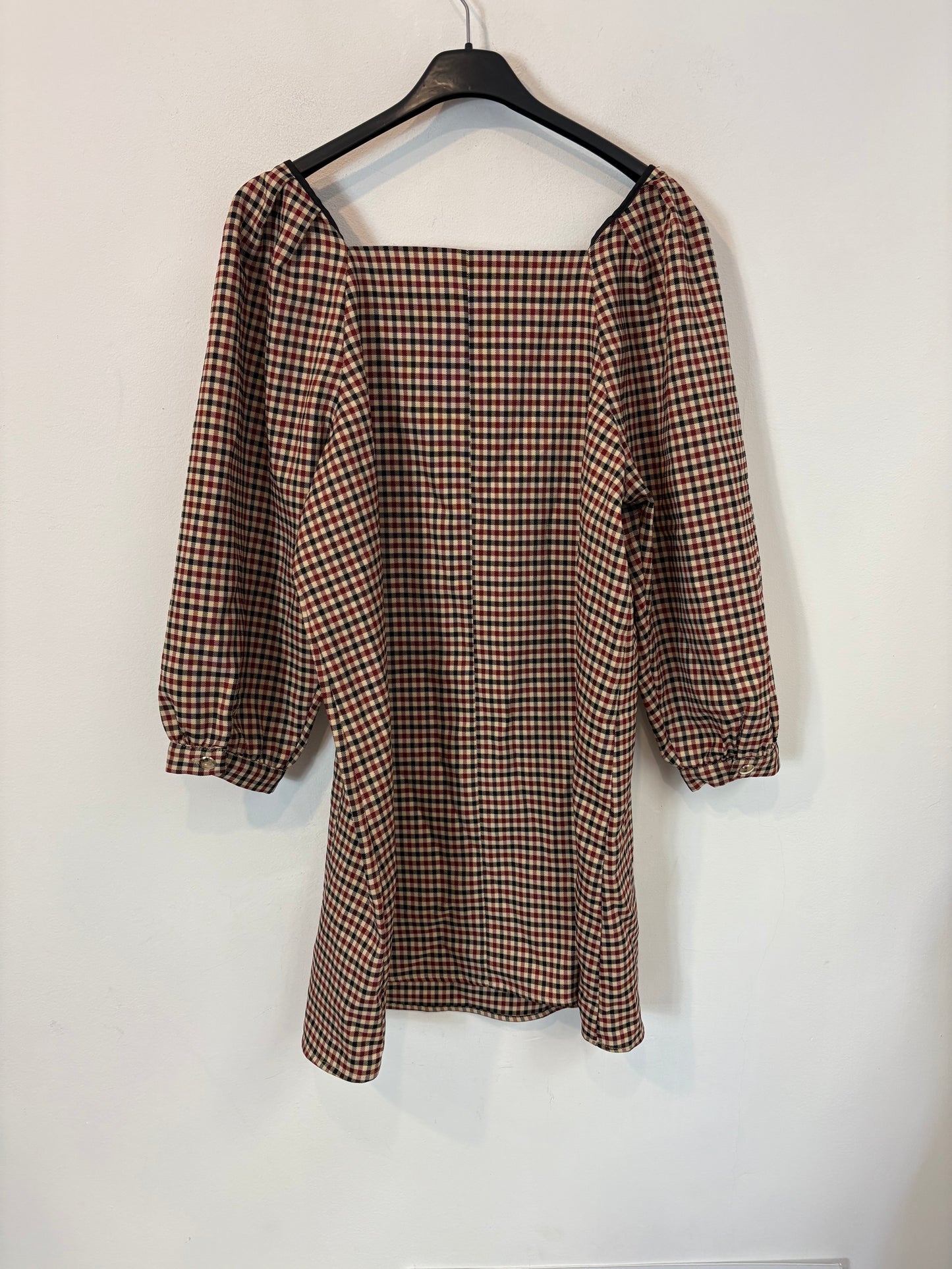 ZARA. Vestido cuadros manga farol