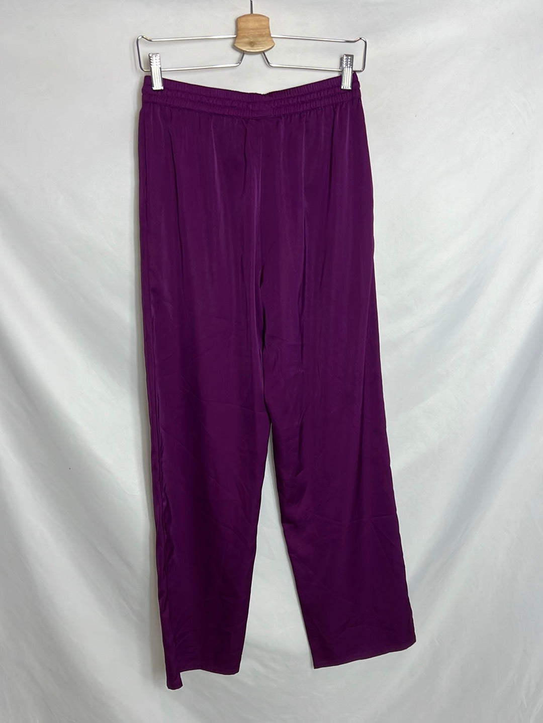 THE DROP. Pantalón morado satinado. T S