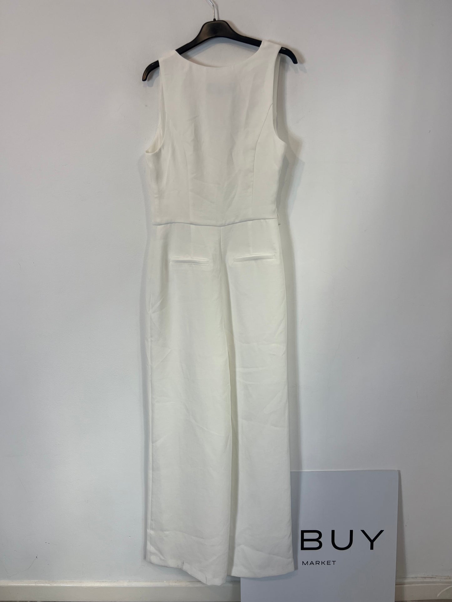 ZARA. Flowy white Ts jumpsuit