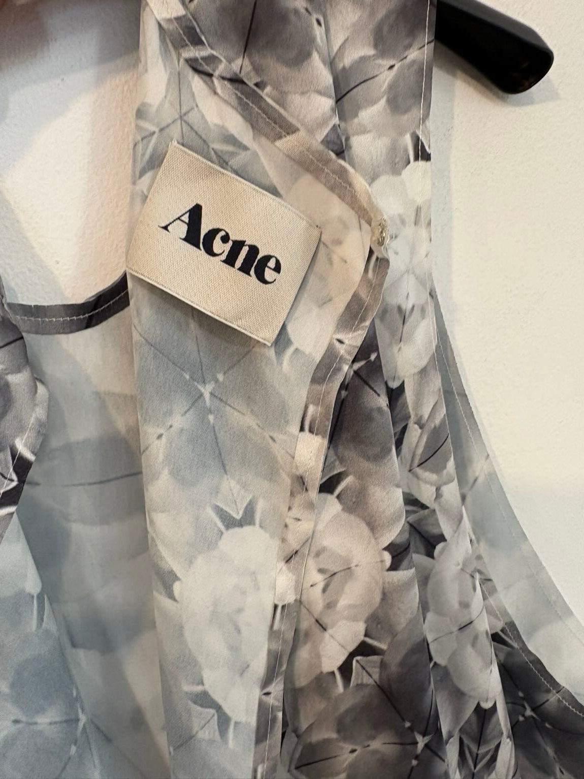 ACNE. Flowing gray maxi dress. TM