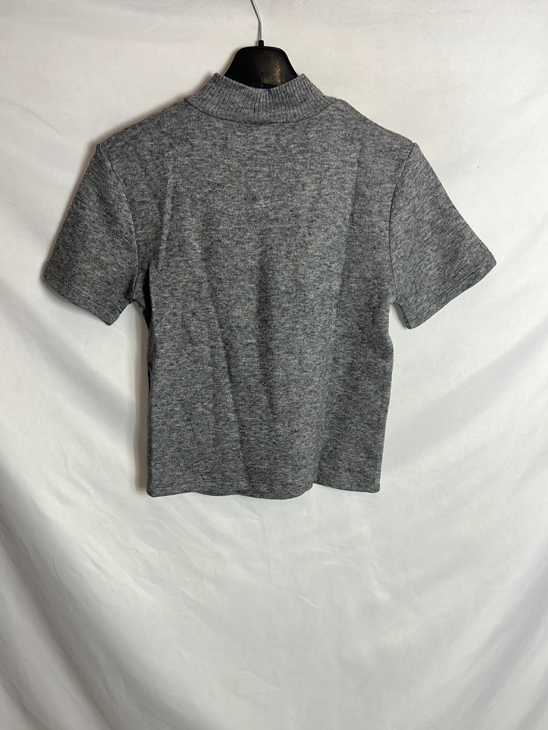 ZARA. Grey top with Perkins collar Tl