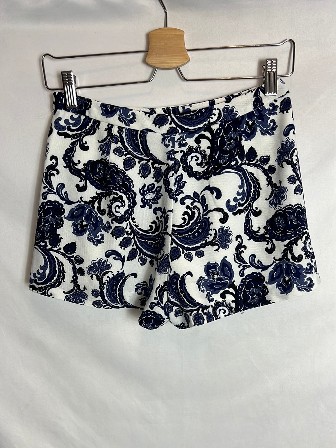 FOREVER21. Pantalón corto estampado T.xs