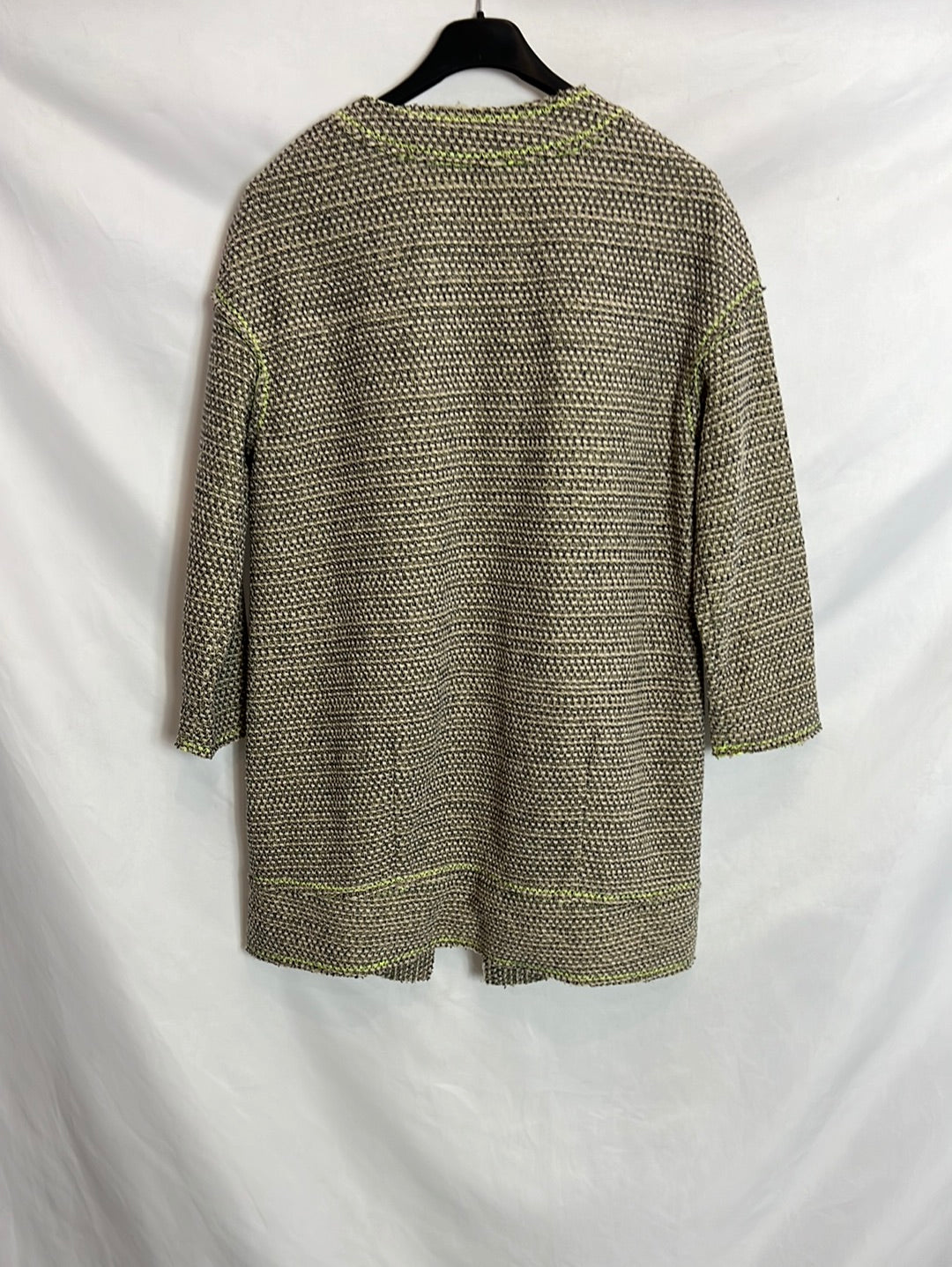 BIMBA Y LOLA. Chaqueta oversized detalles flúor. T XS (S)