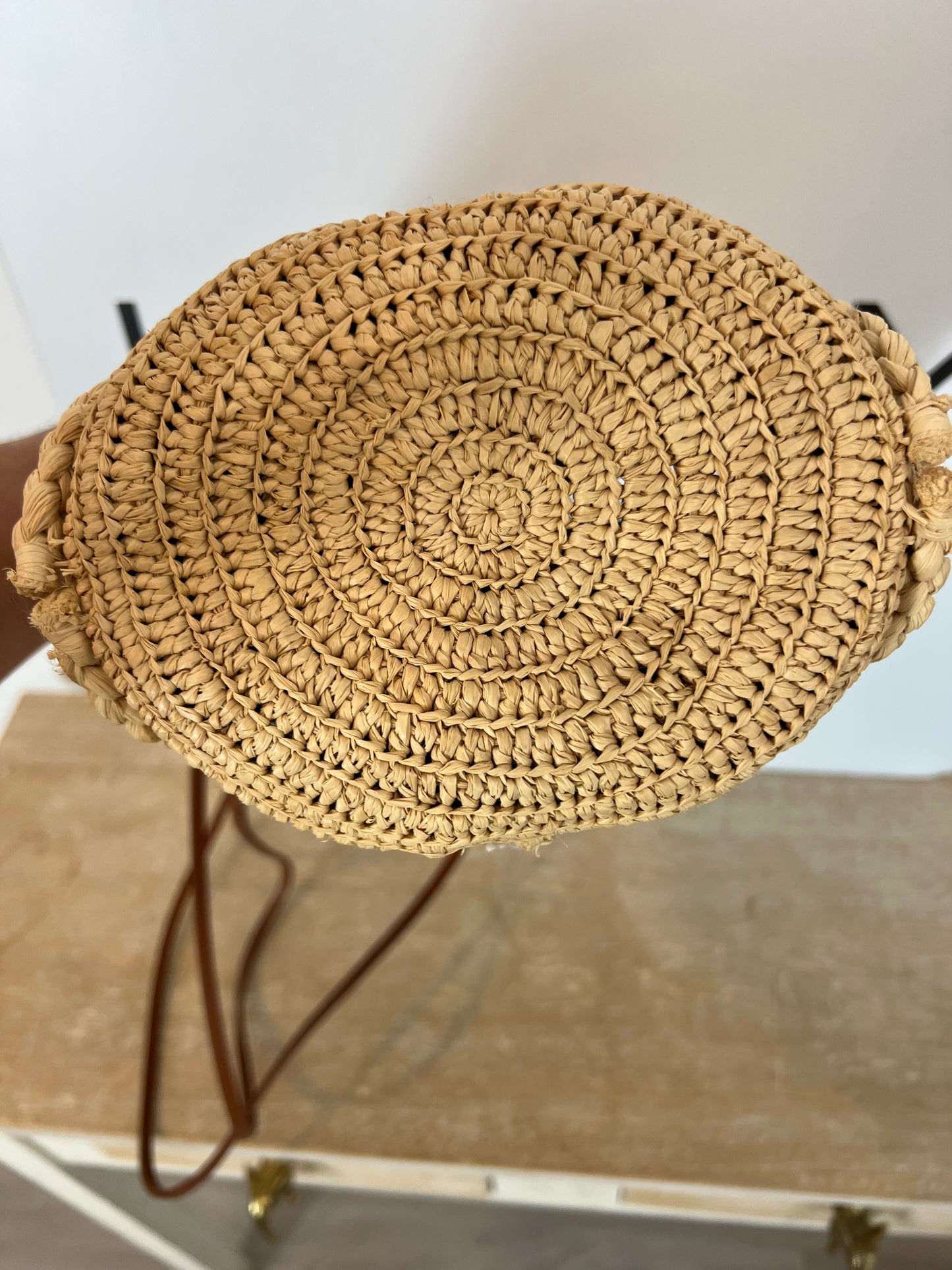 SEZANE. Bolso rafia natural detalles piel