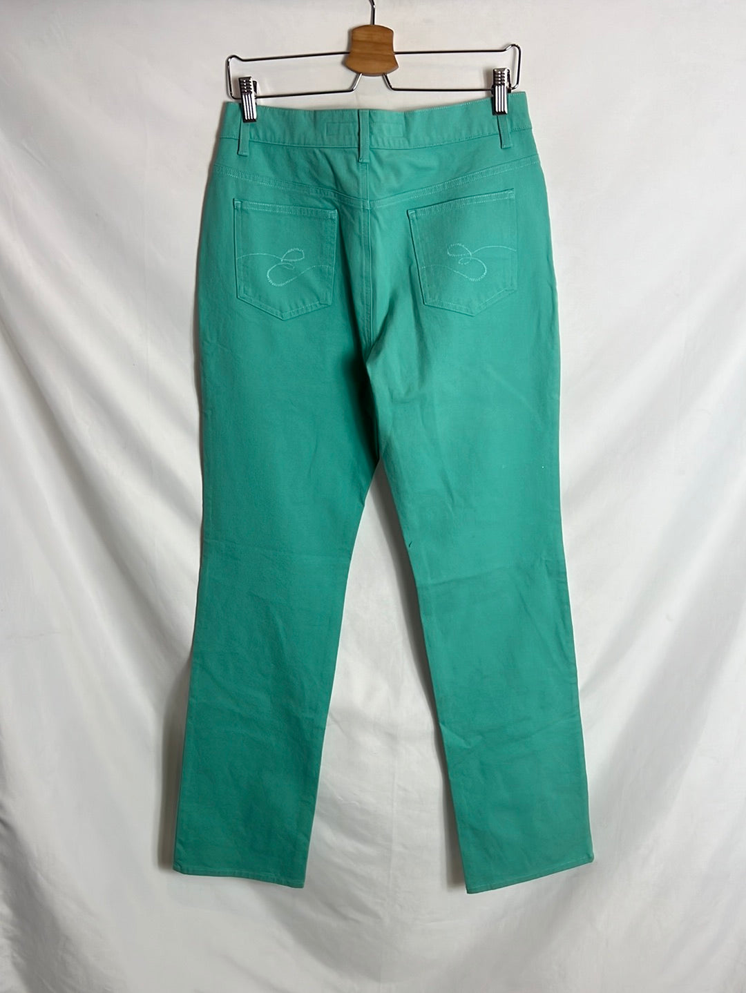 ESCADA SPORT. Straight-leg stretch trousers in turquoise blue. Size 40