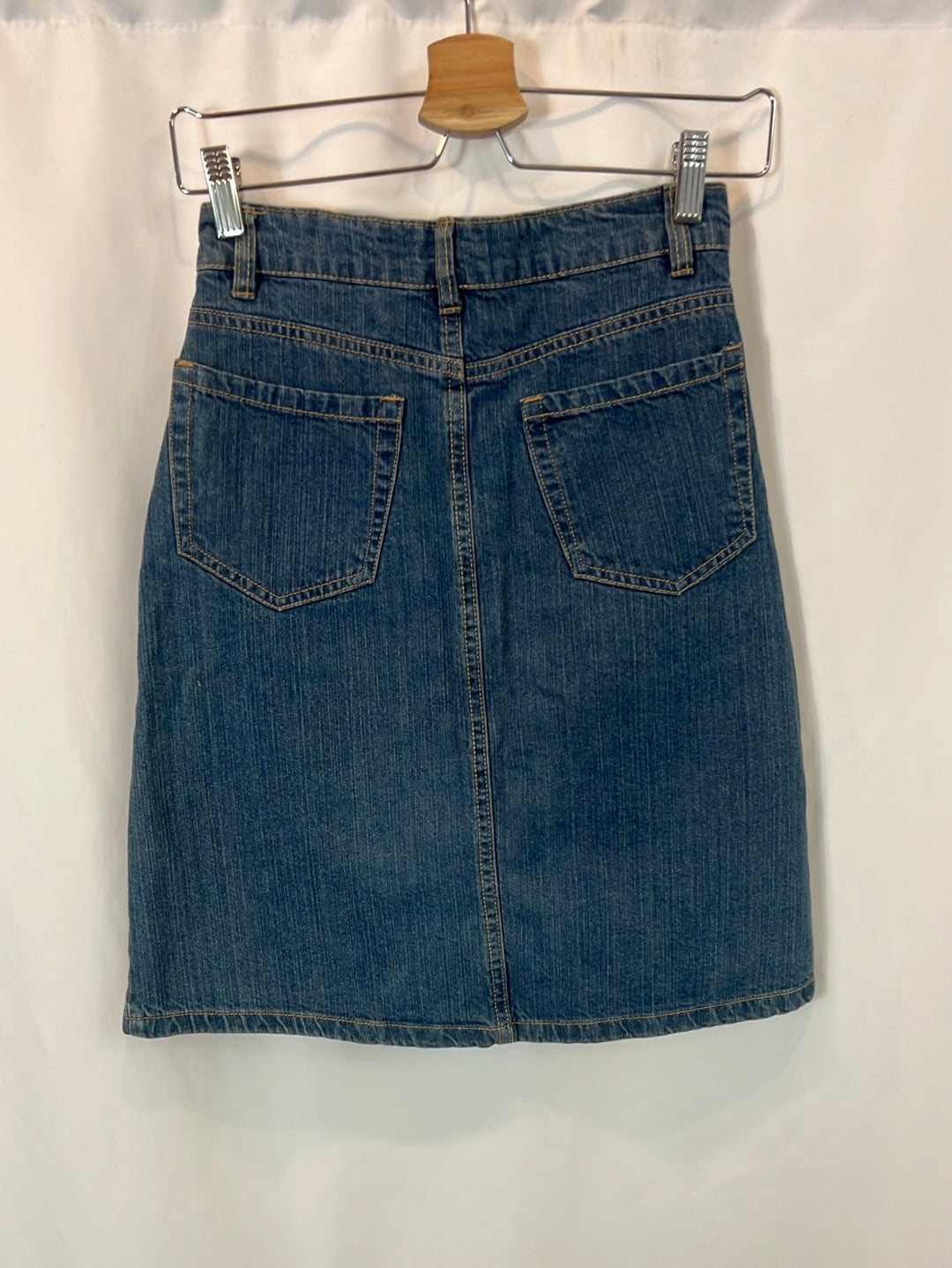 SHANA. Denim skirt with pocket detail Ts