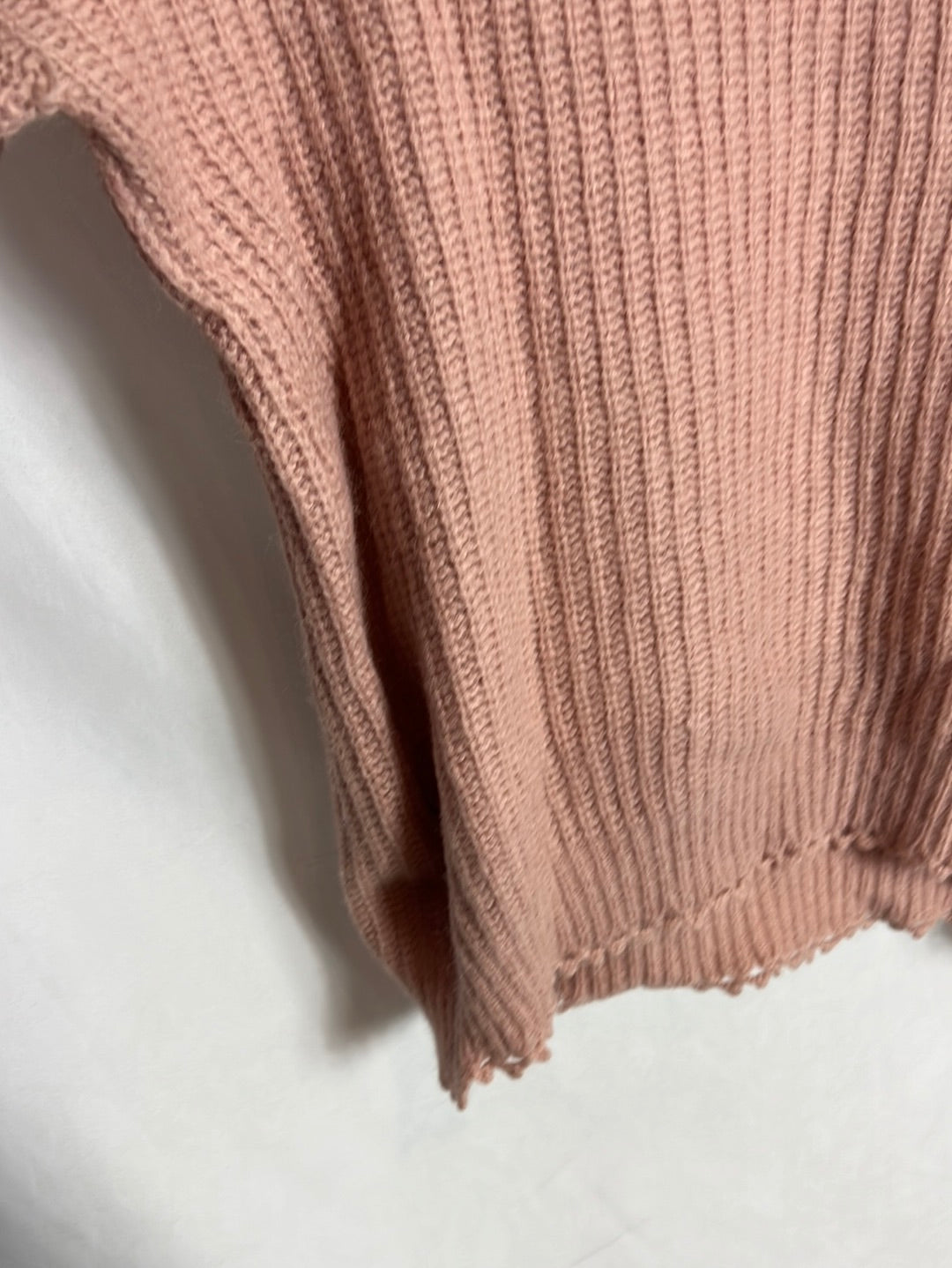 INTROPIA. Jersey rosa lana detalle cuello y puños. T S