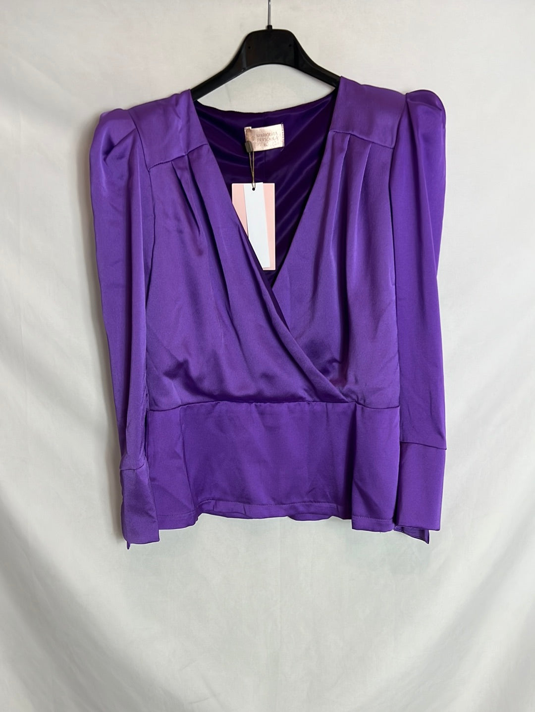LADYBUG Purple satin blouse with shoulder Size XL