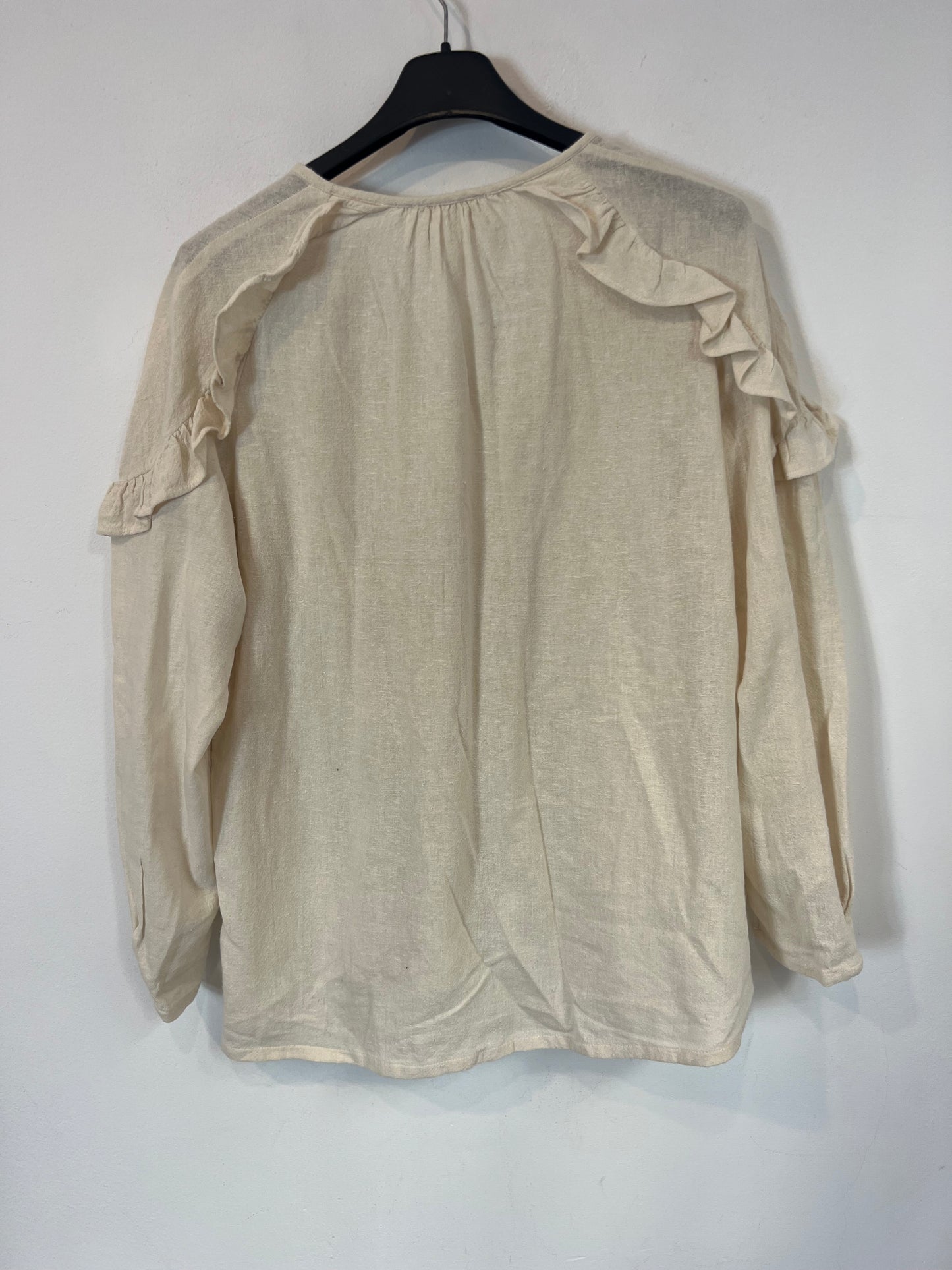 INTROPIA. Ecru textured blouse. Size 40