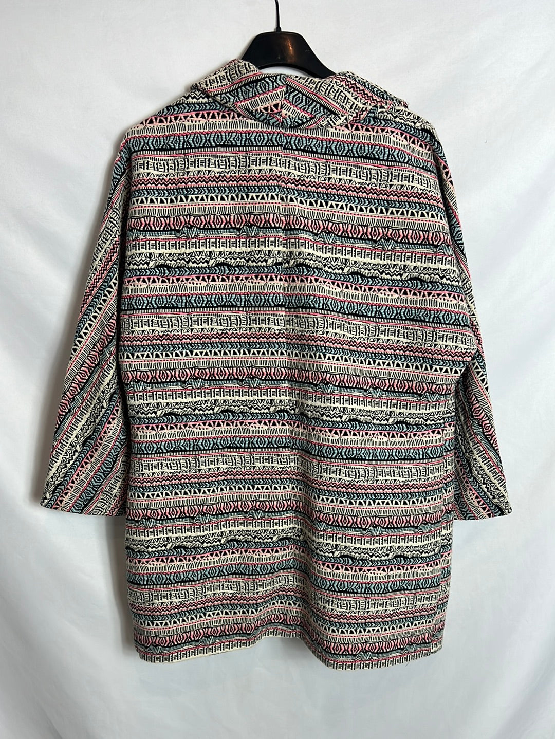 HACKEI. Chaqueta textura estampada. T M