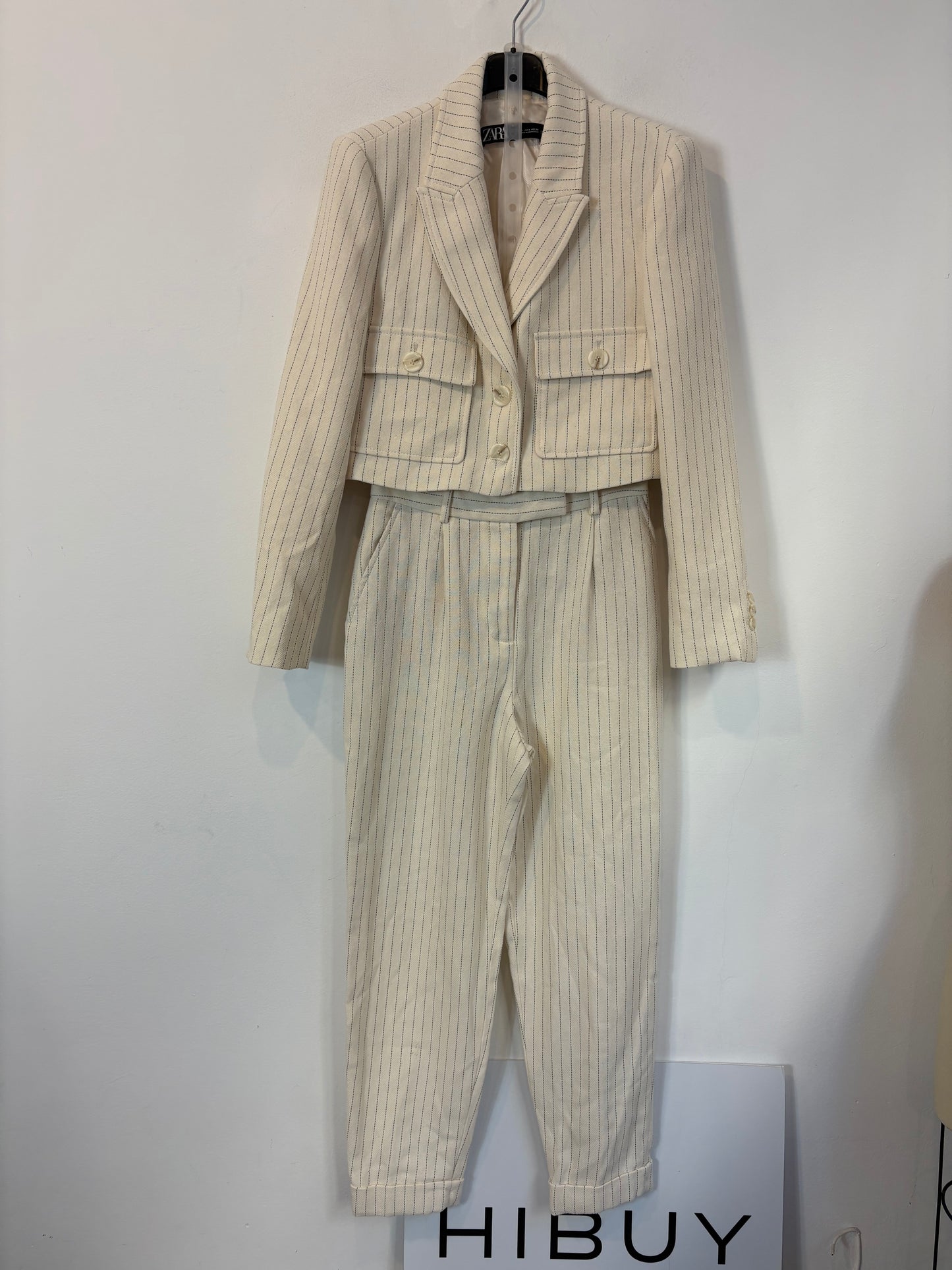 ZARA. Total look chaqueta cropped rayas