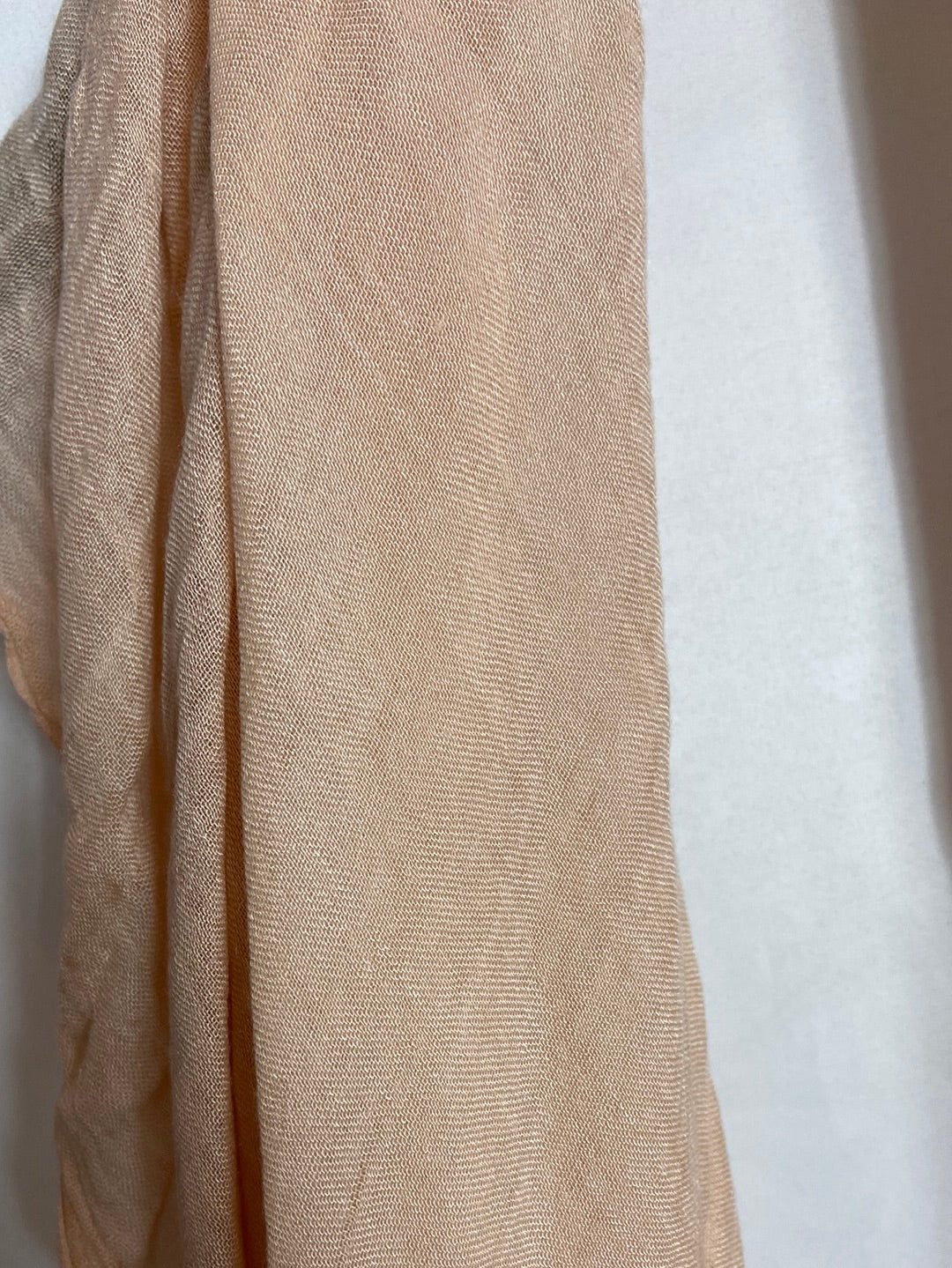 OTRAS. Fular rosa palo