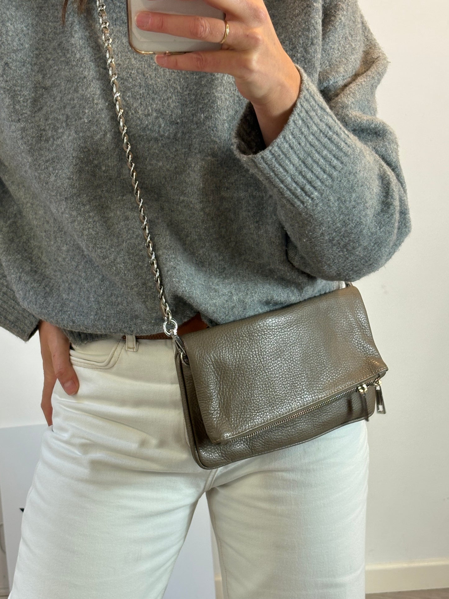 ZARA. Short green gathered dress. TS