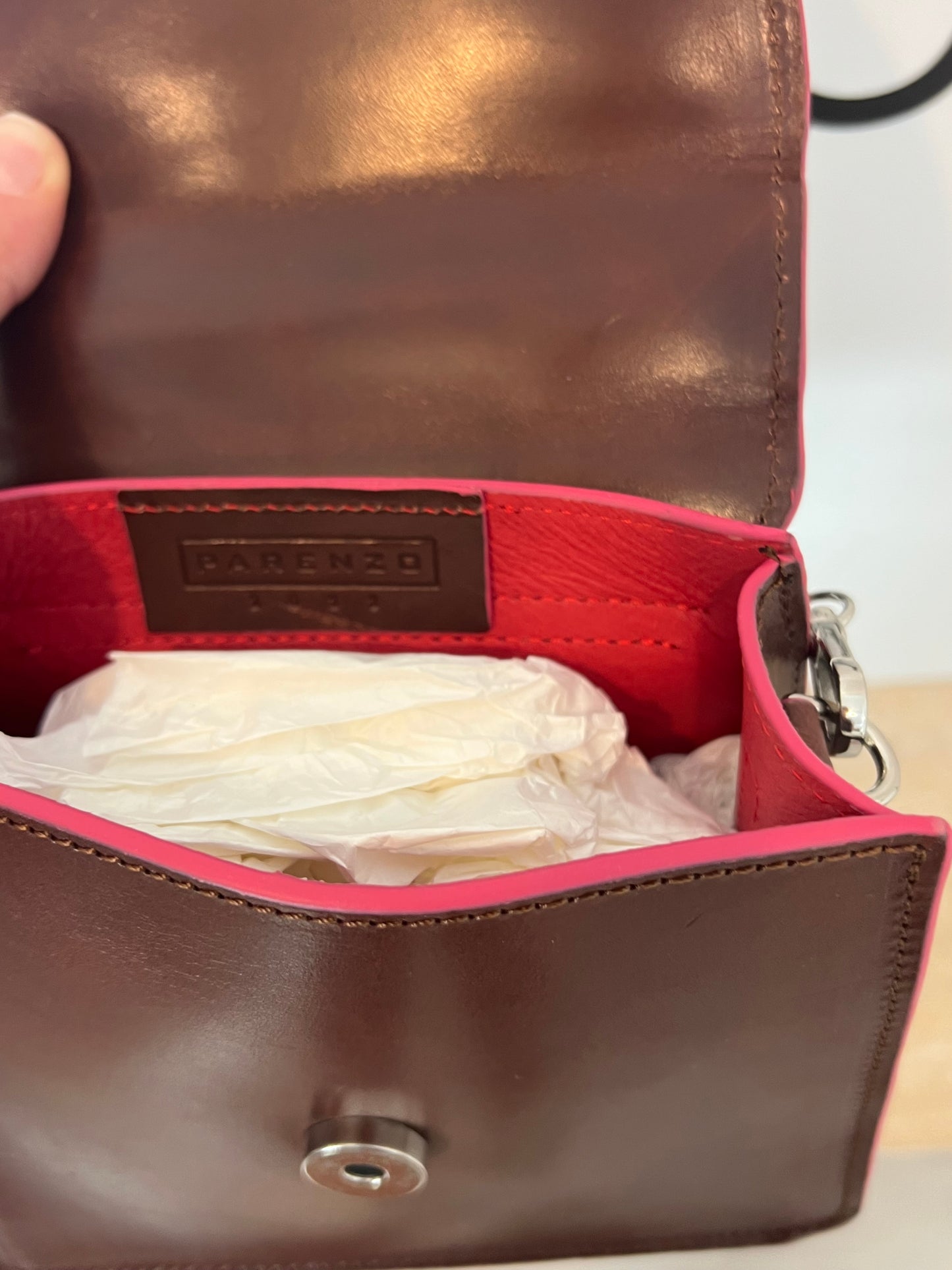 PARENZO. Bolso mini piel burdeos