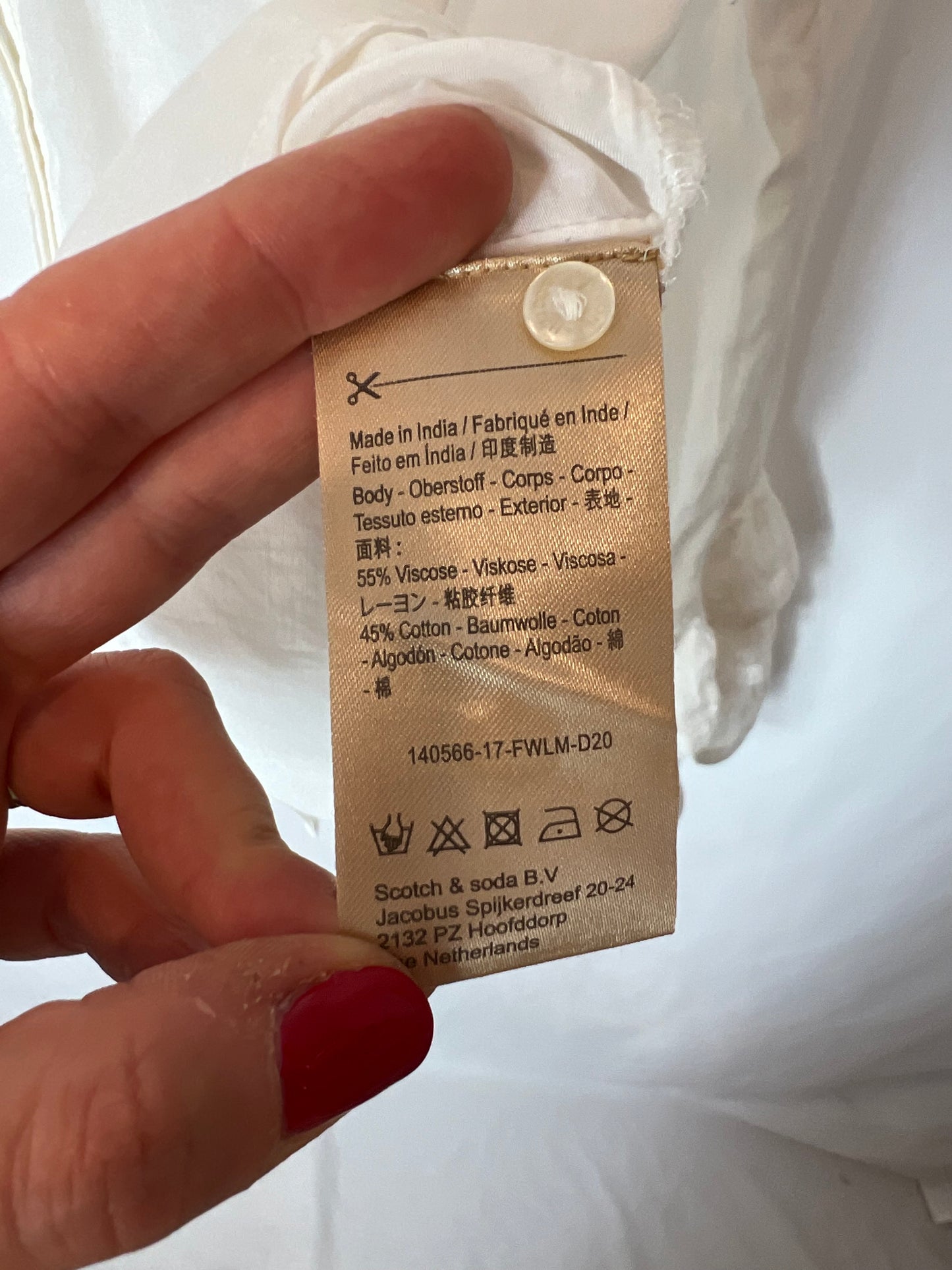 SCOTCH&SODA. White ruffled Ts blouse