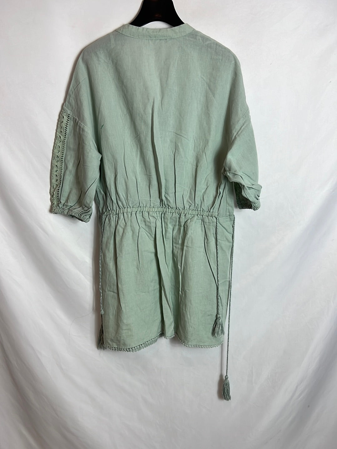 ZARA. Vestido verde claro efecto lino. T M