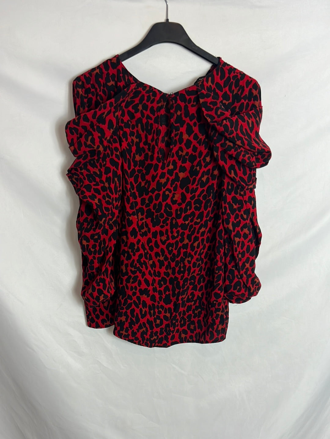ZARA. Blusa manga abullonada animal print. T L