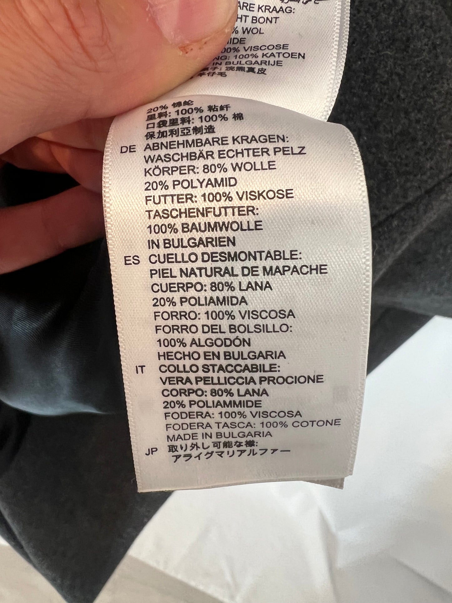 SANDRO. Trenca gris con pelo en capucha T.38