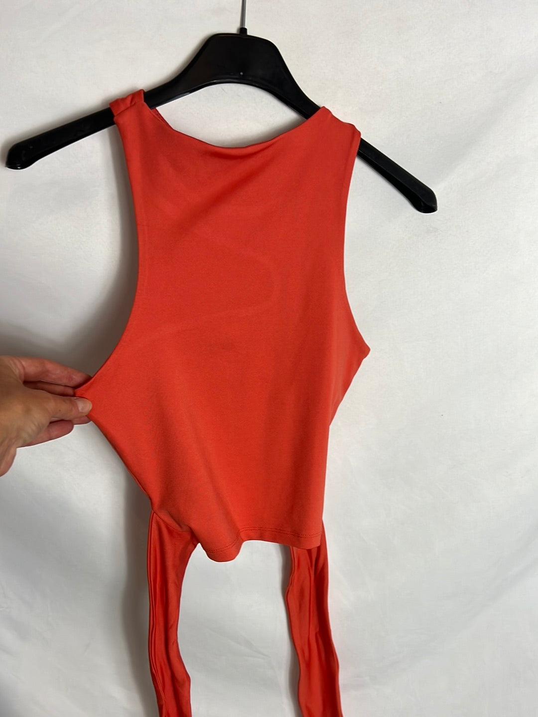 QUZU. Crop top asimetrico elastico . T 38