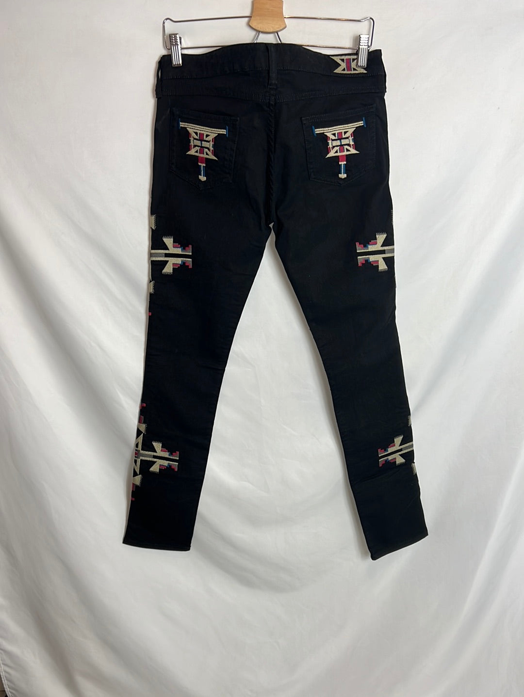 ISABEL MARANT. Black skinny denim with embroidery. Size 2(M)
