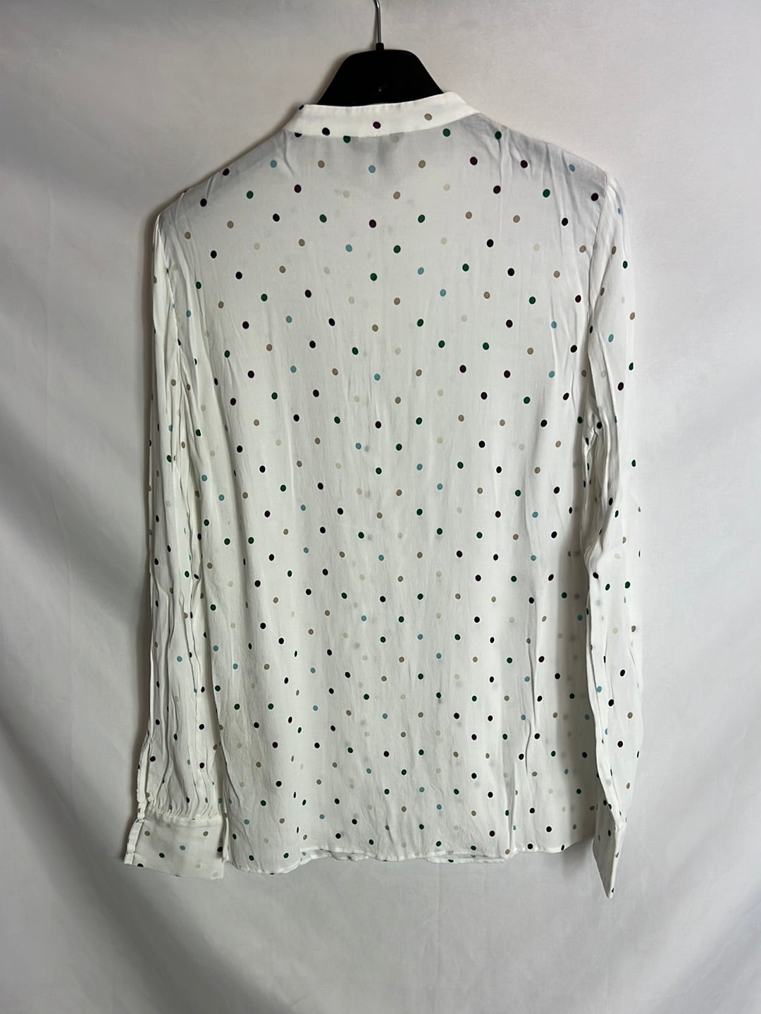 MASSIMO DUTTI . Blusa blanca topitos colores. T 38