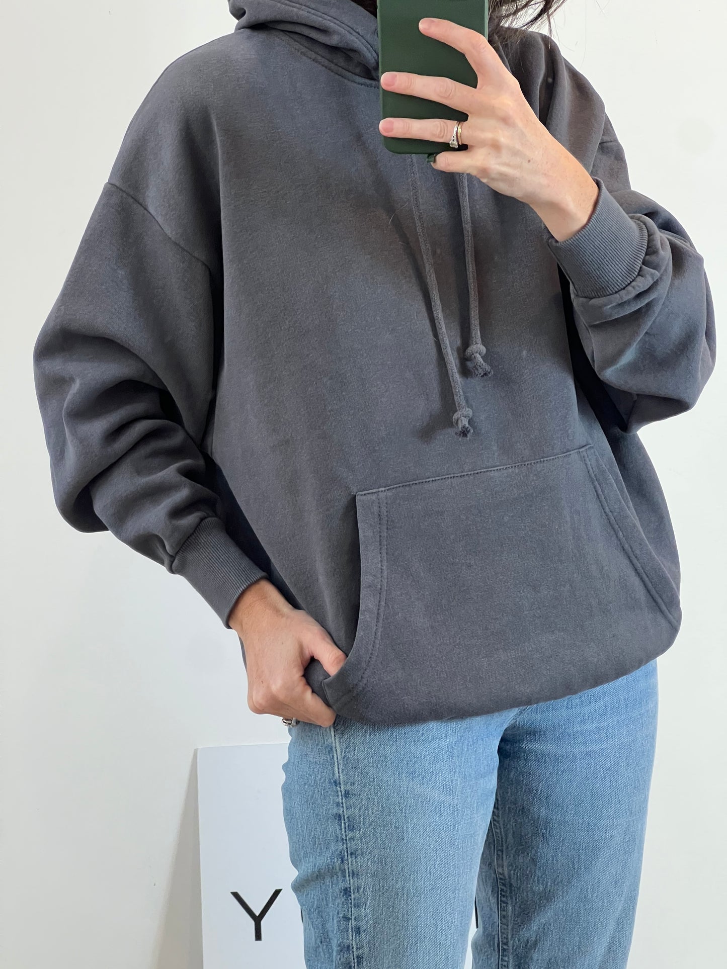 STRADIVARIUS. Sudadera gris oversized. T.xs